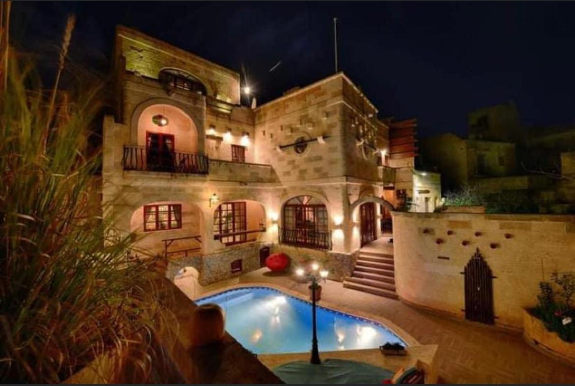 Villa photo 1