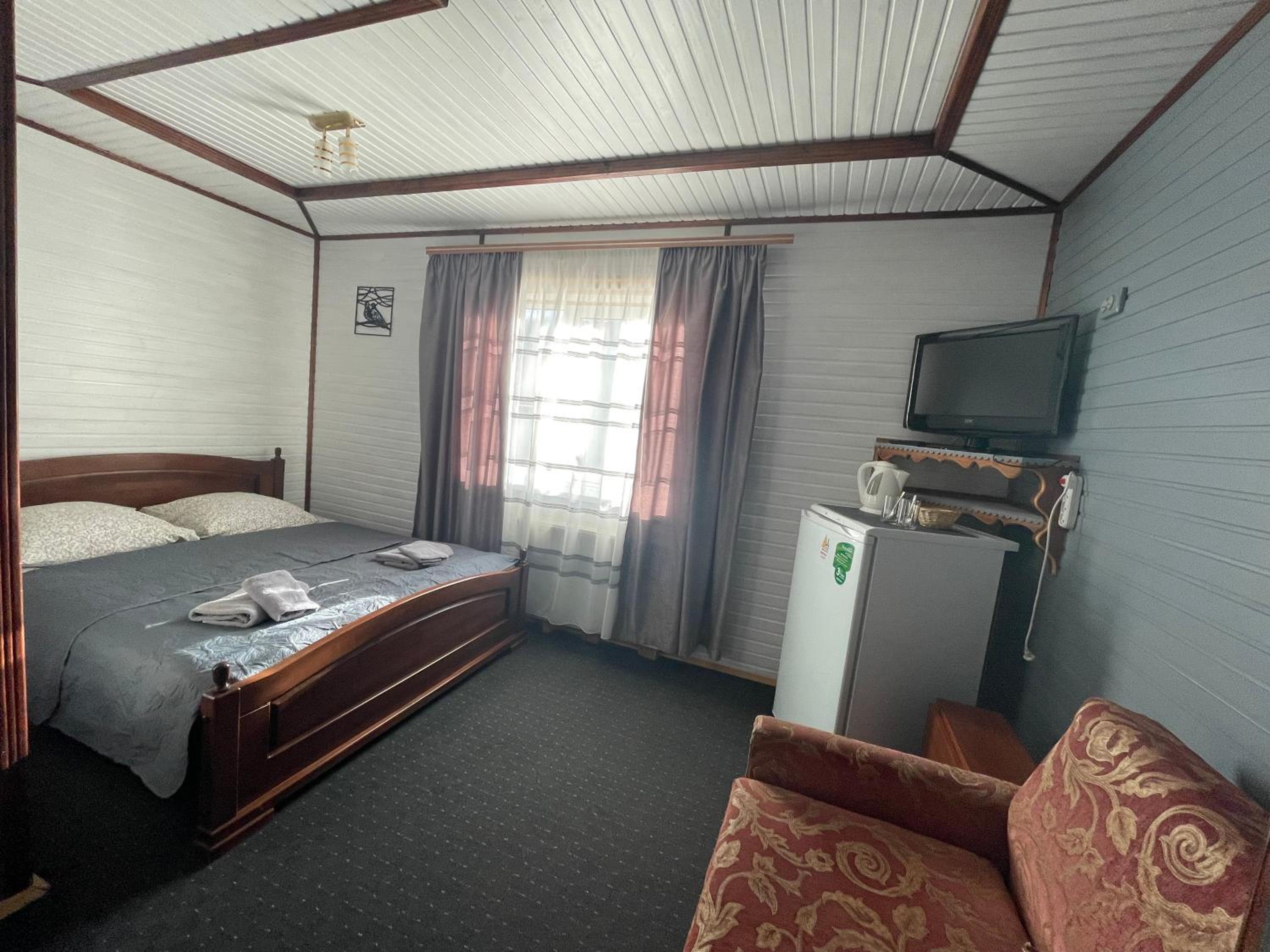 Deluxe Room (2 Adults + 1 Child) photo 1