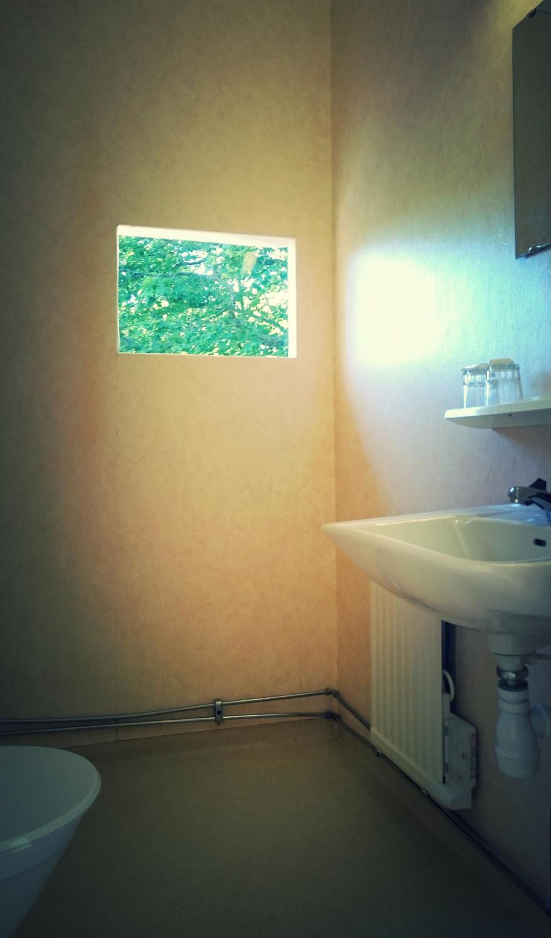 Twin Room with Garden View - Photo 9