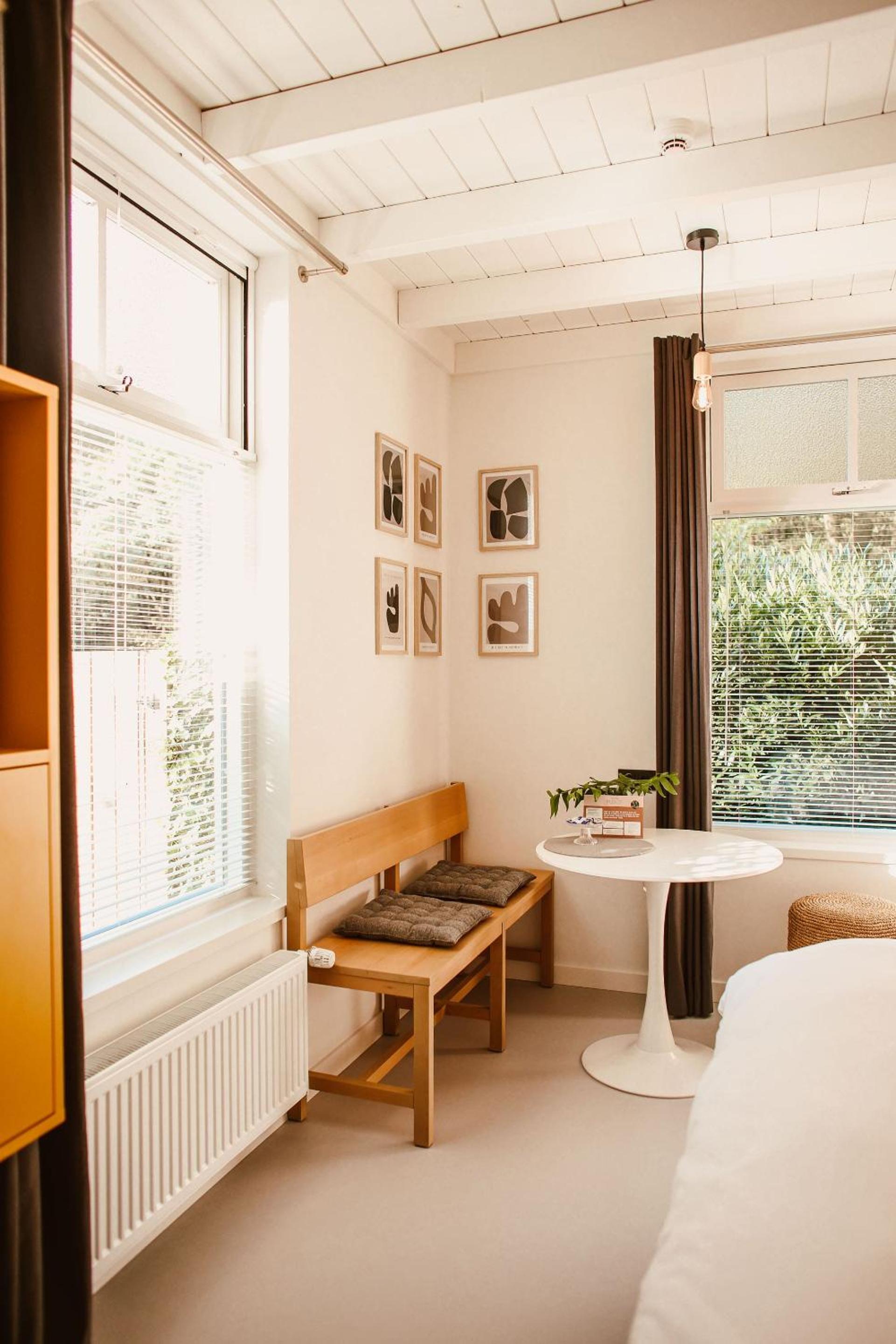Large Double Room photo 3