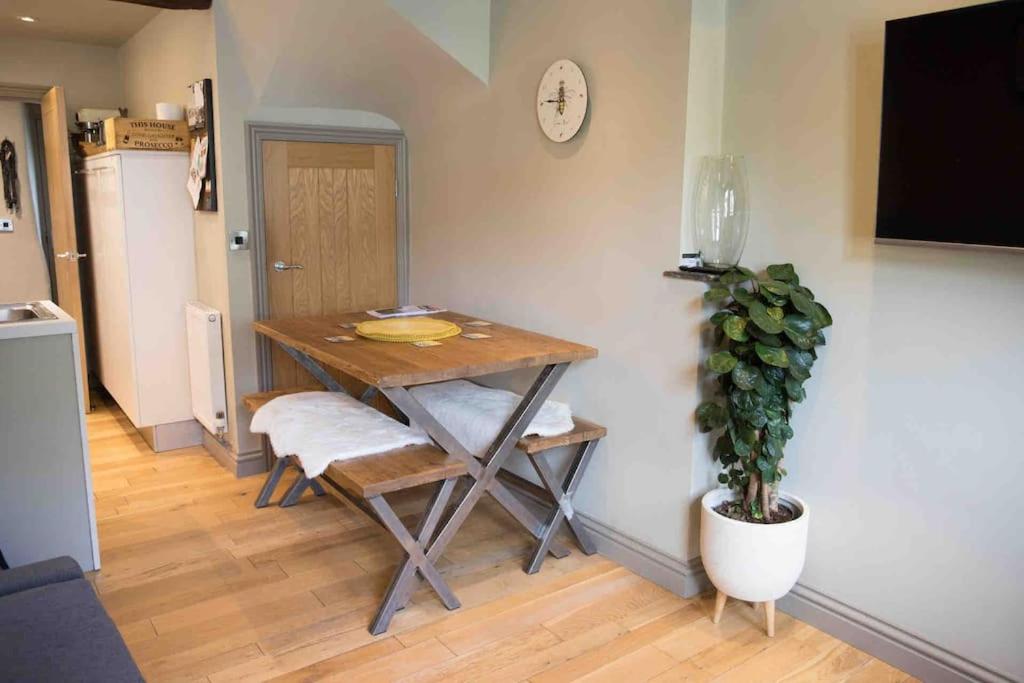 Two-Bedroom House photo 3