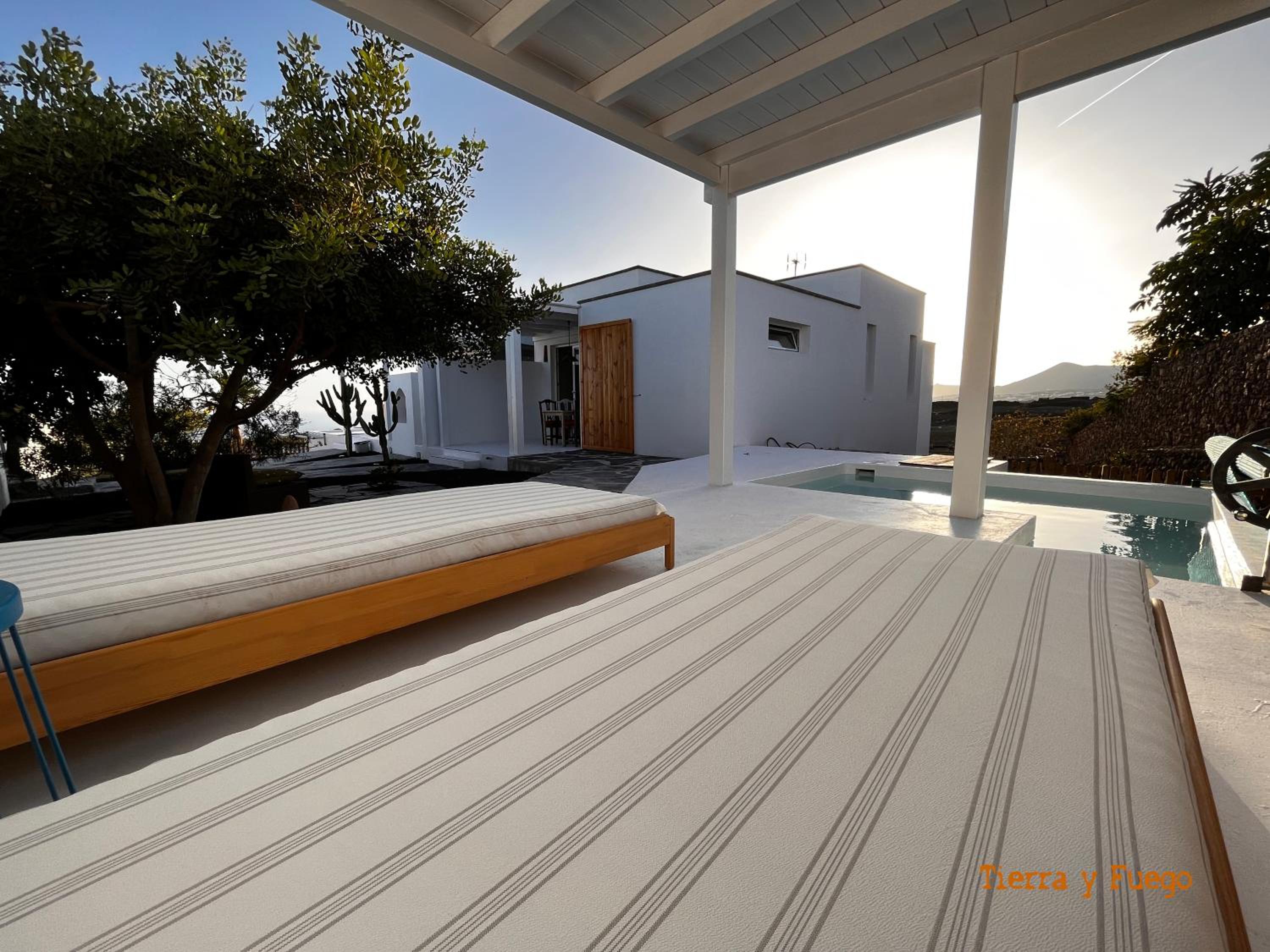 Apartment - Ground Floor photo 2