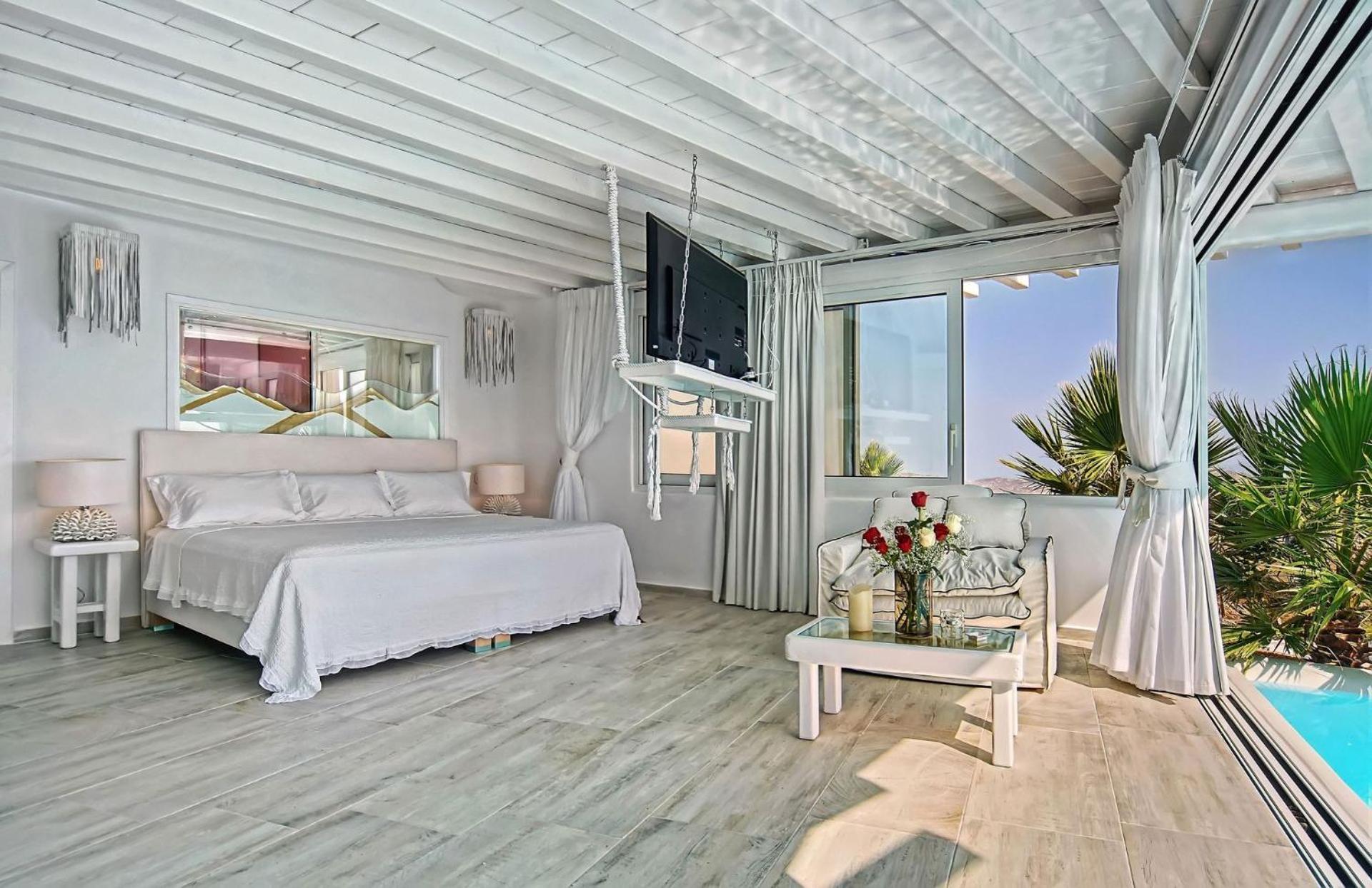 Villa photo 1