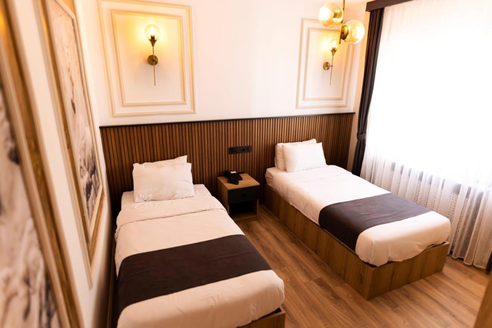 Deluxe Double Room - Photo 1