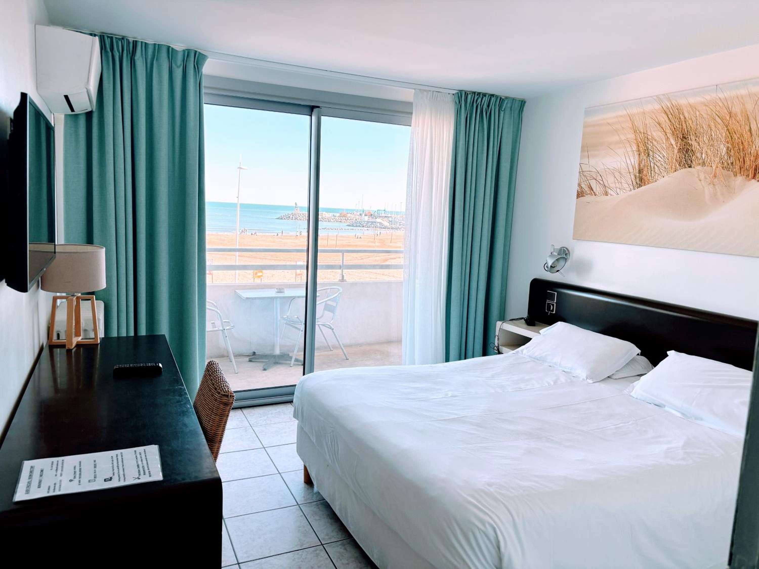 Double Room Facing the Sea - Photo 1