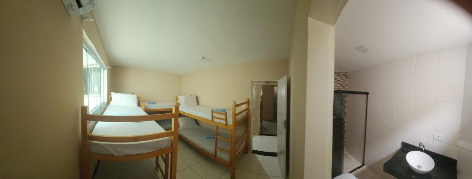 Economy Triple Room With Shared Bathroom photo 1