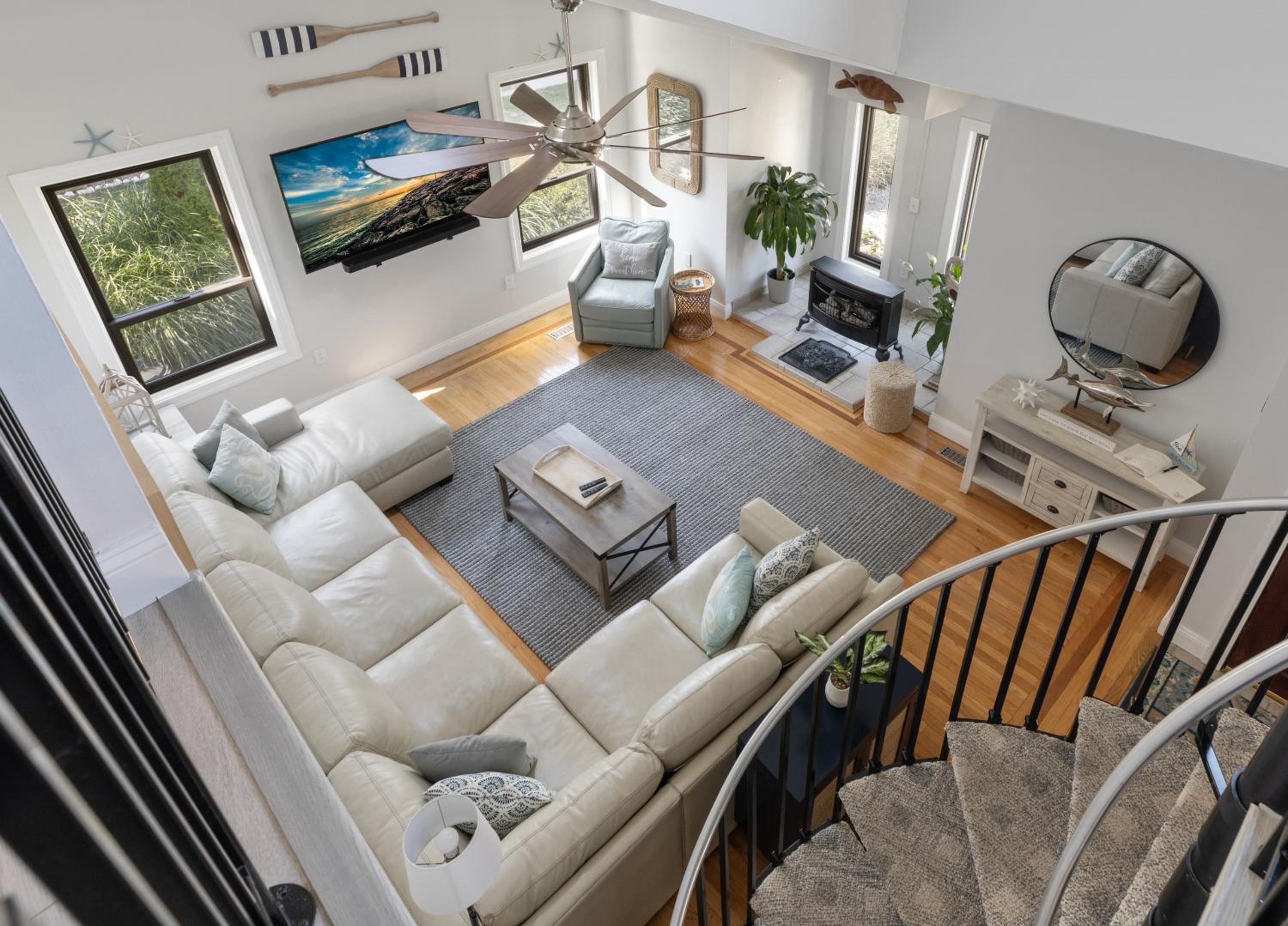 Three-Bedroom House photo 1