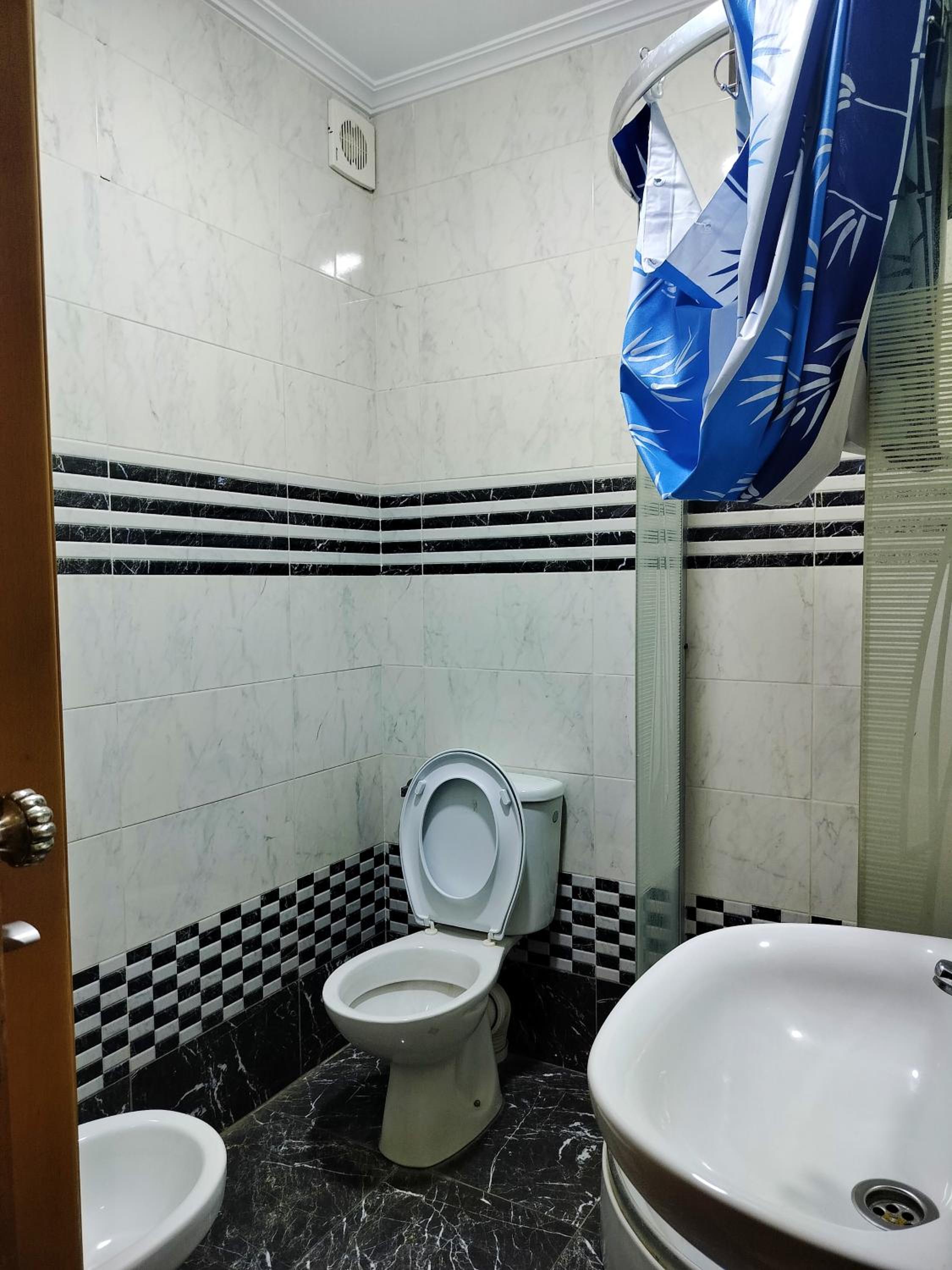 Two-Bedroom Apartment - Photo 16