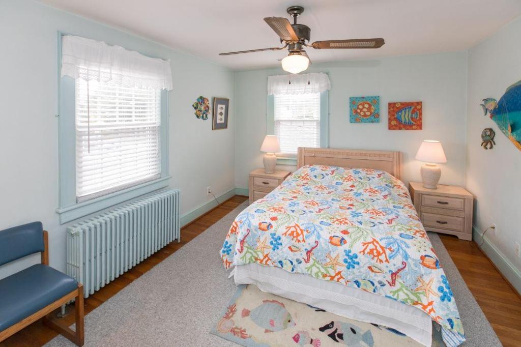 Five-Bedroom House photo 2