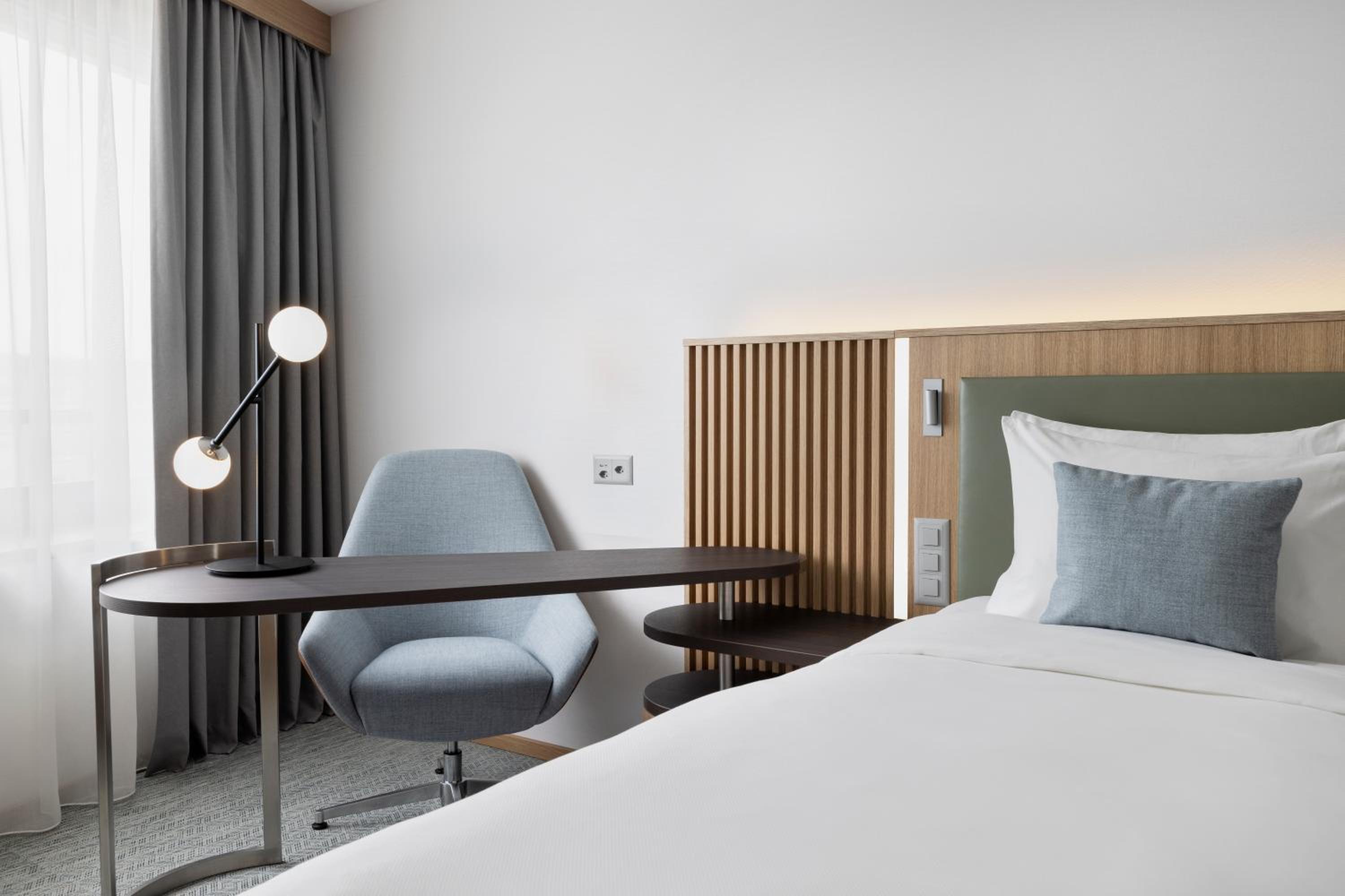 Premium Twin Room with Courtyard View photo 2