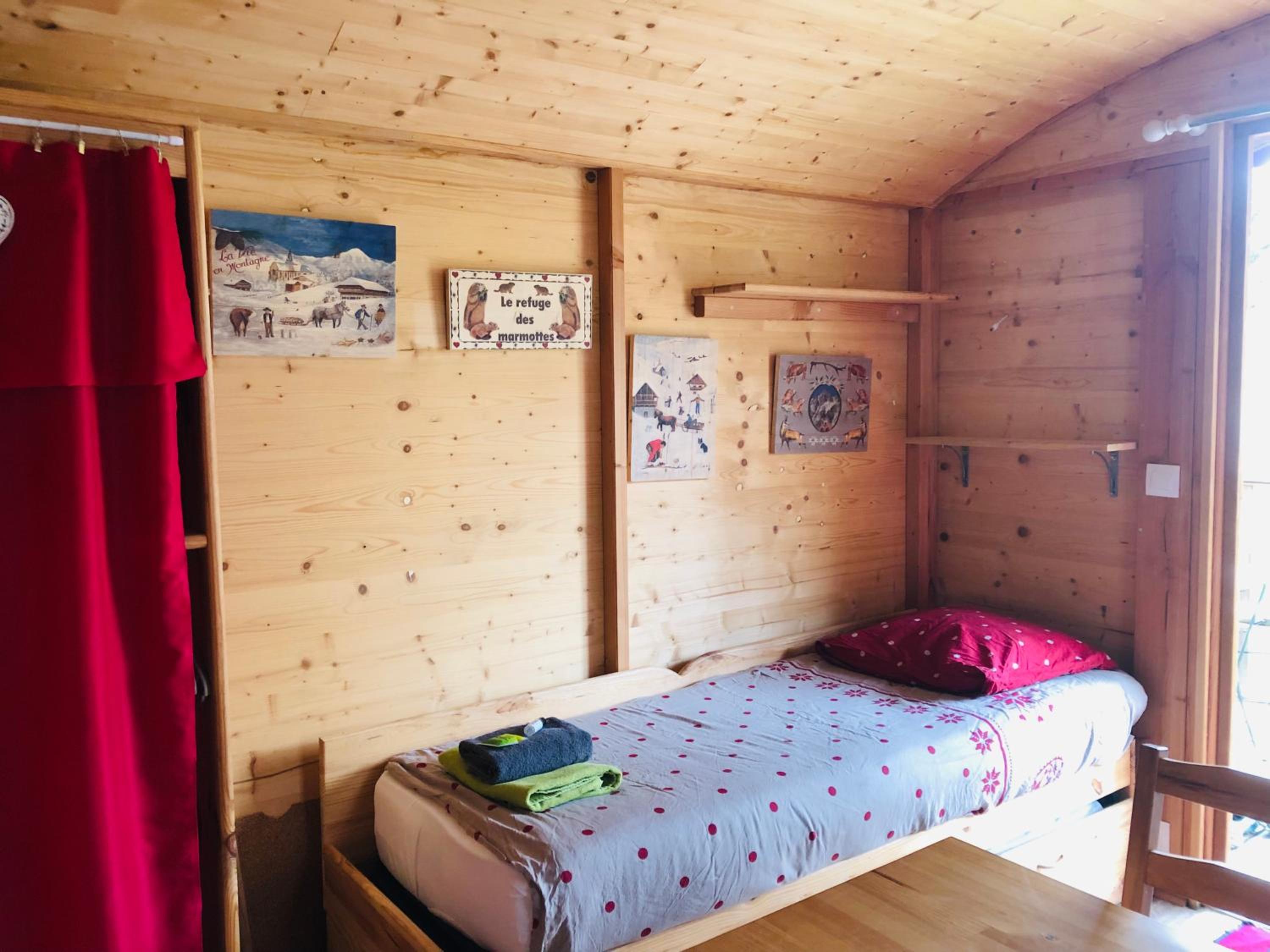 Standard Triple Room - Photo 5