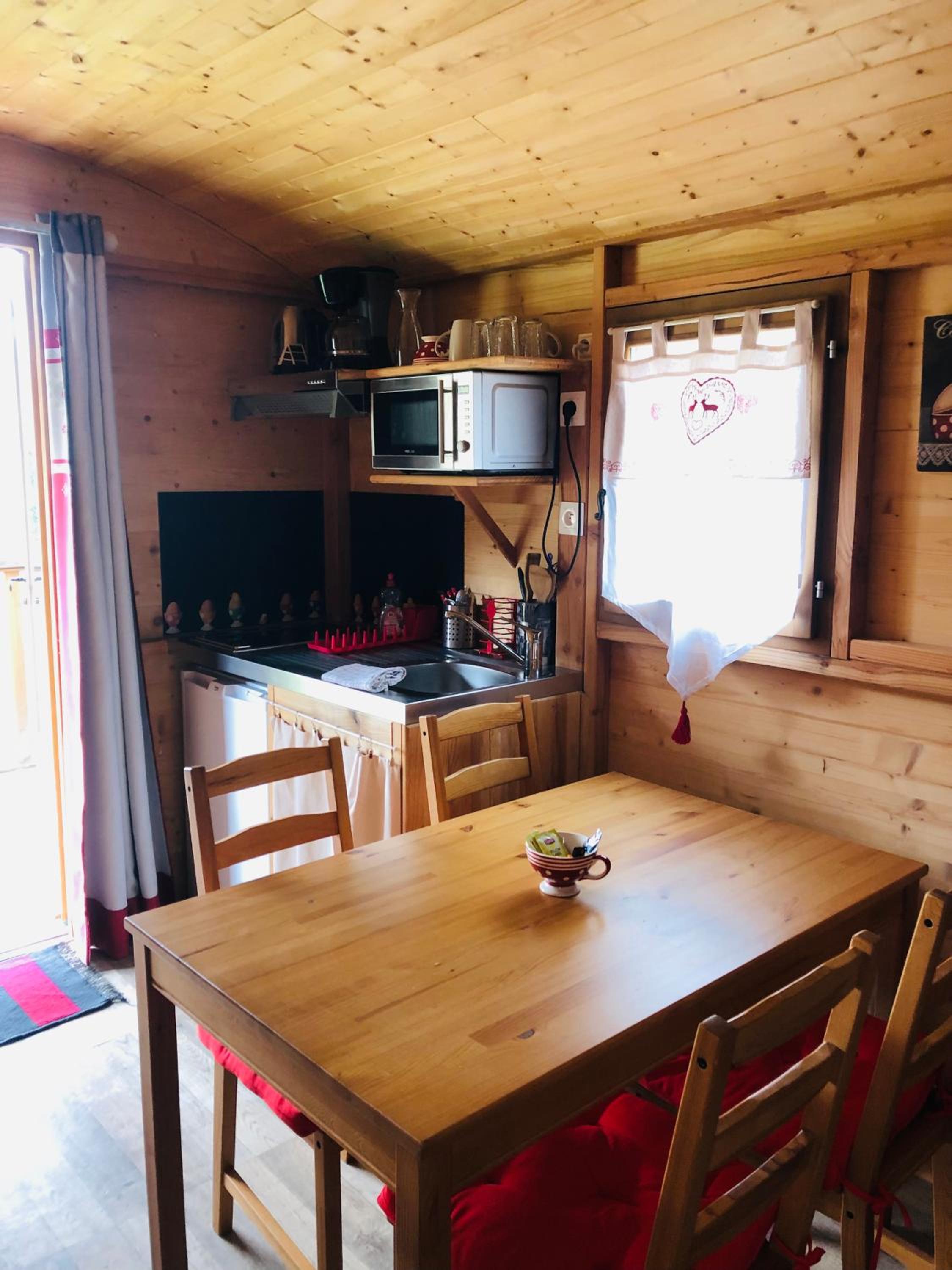 Standard Triple Room - Photo 8