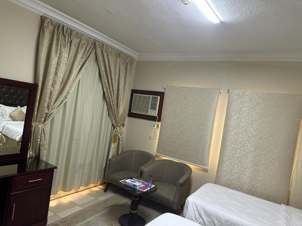 Deluxe Twin Room photo 3