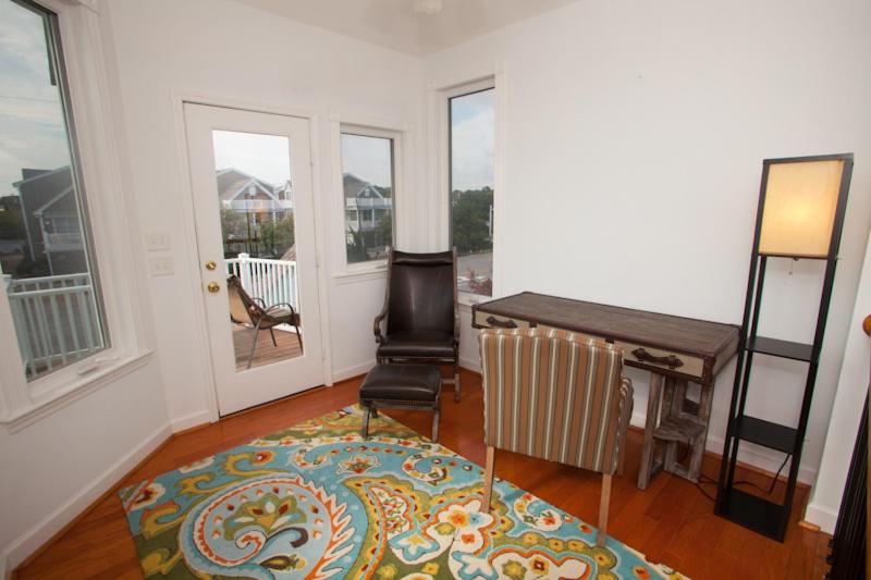 Three-Bedroom House photo 2