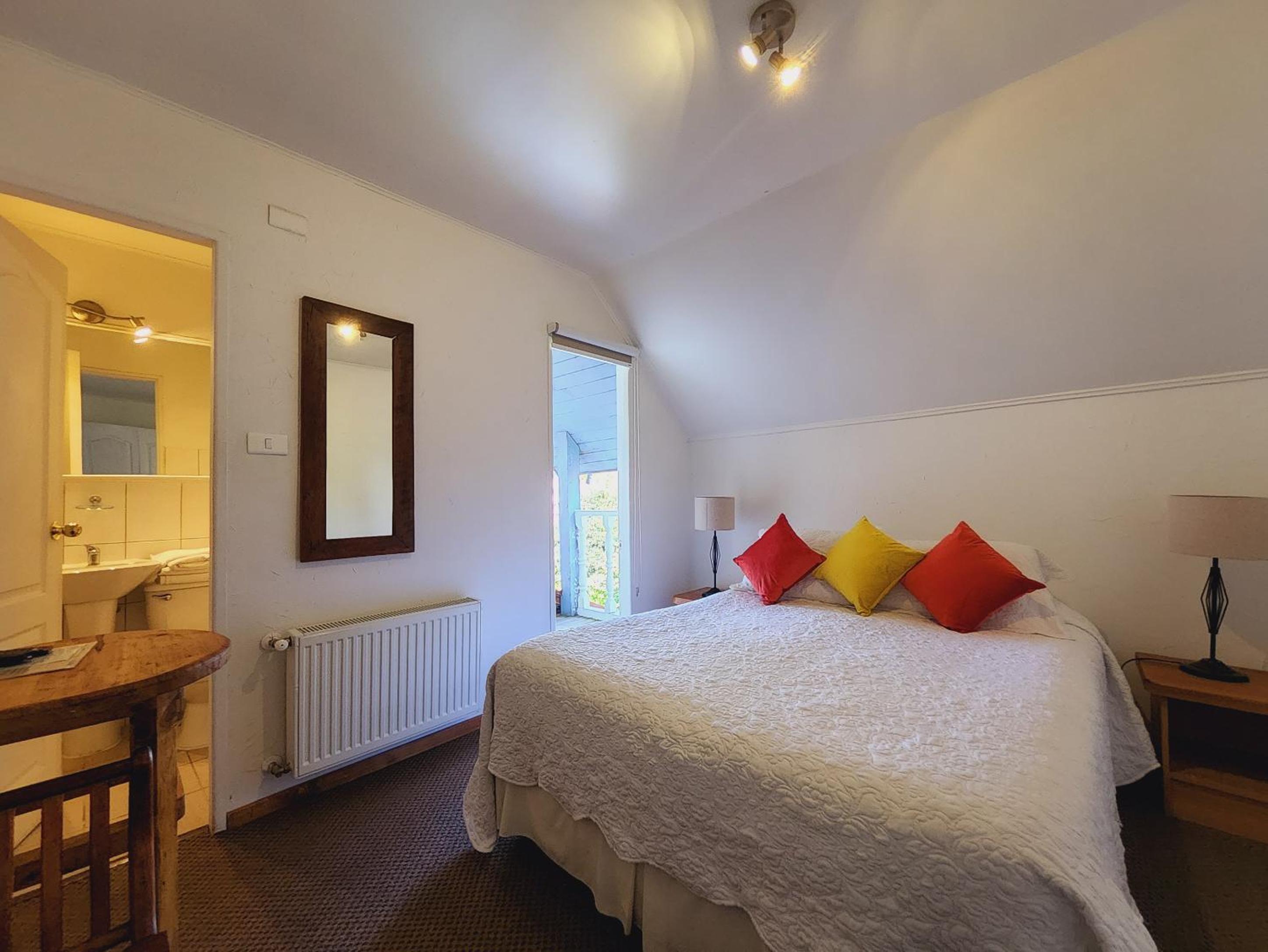 Small Double Room photo 2