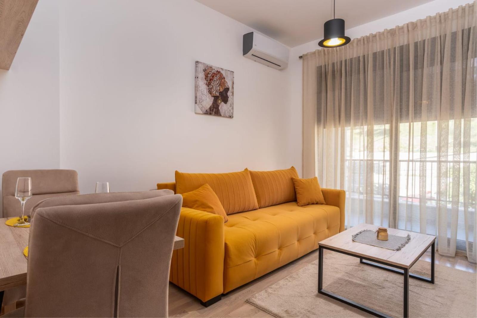 Studio with Sofa Bed