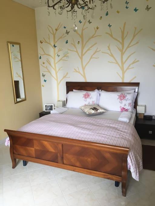 Four-Bedroom House photo 1