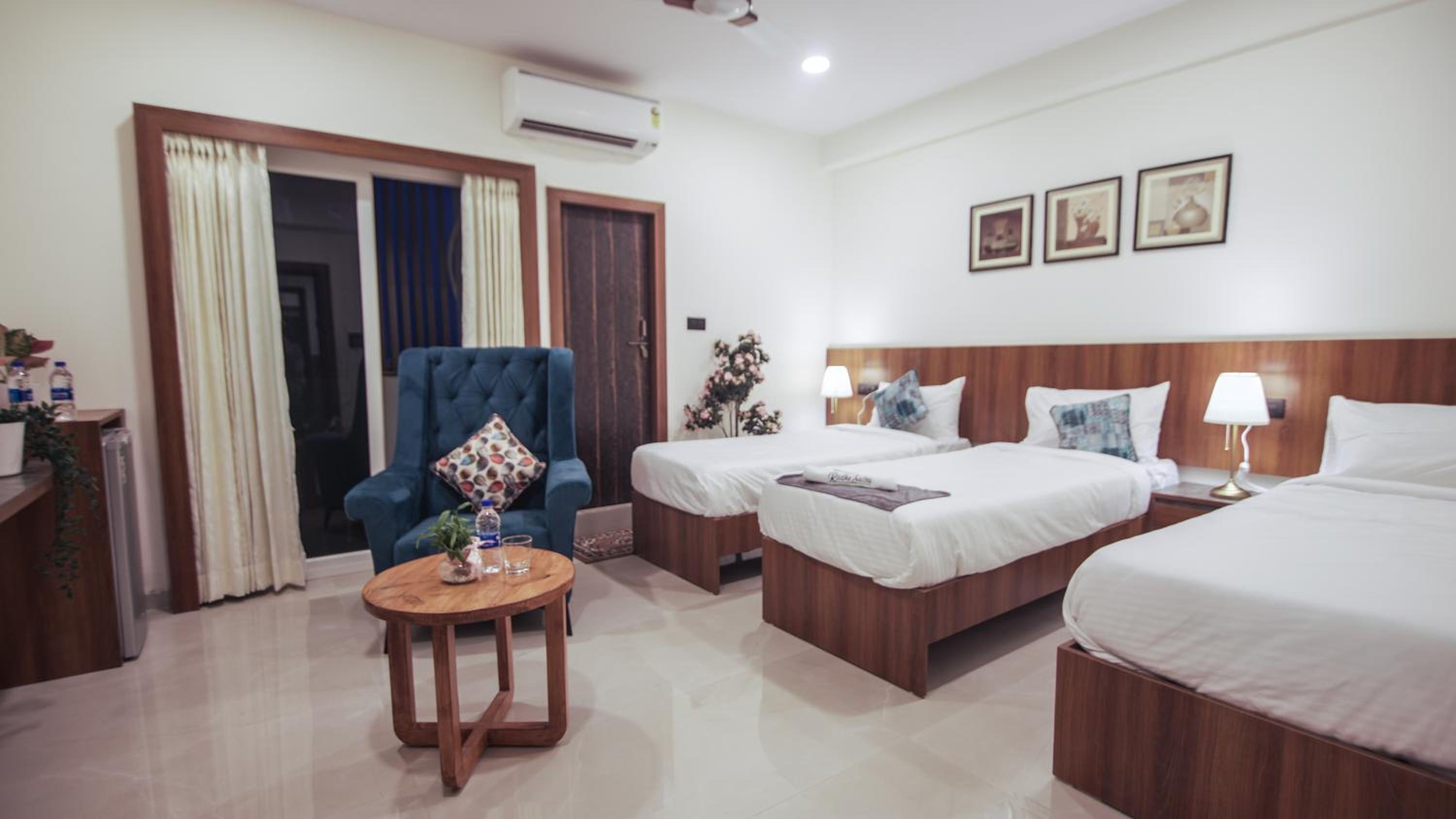 Triple Room - Photo 8
