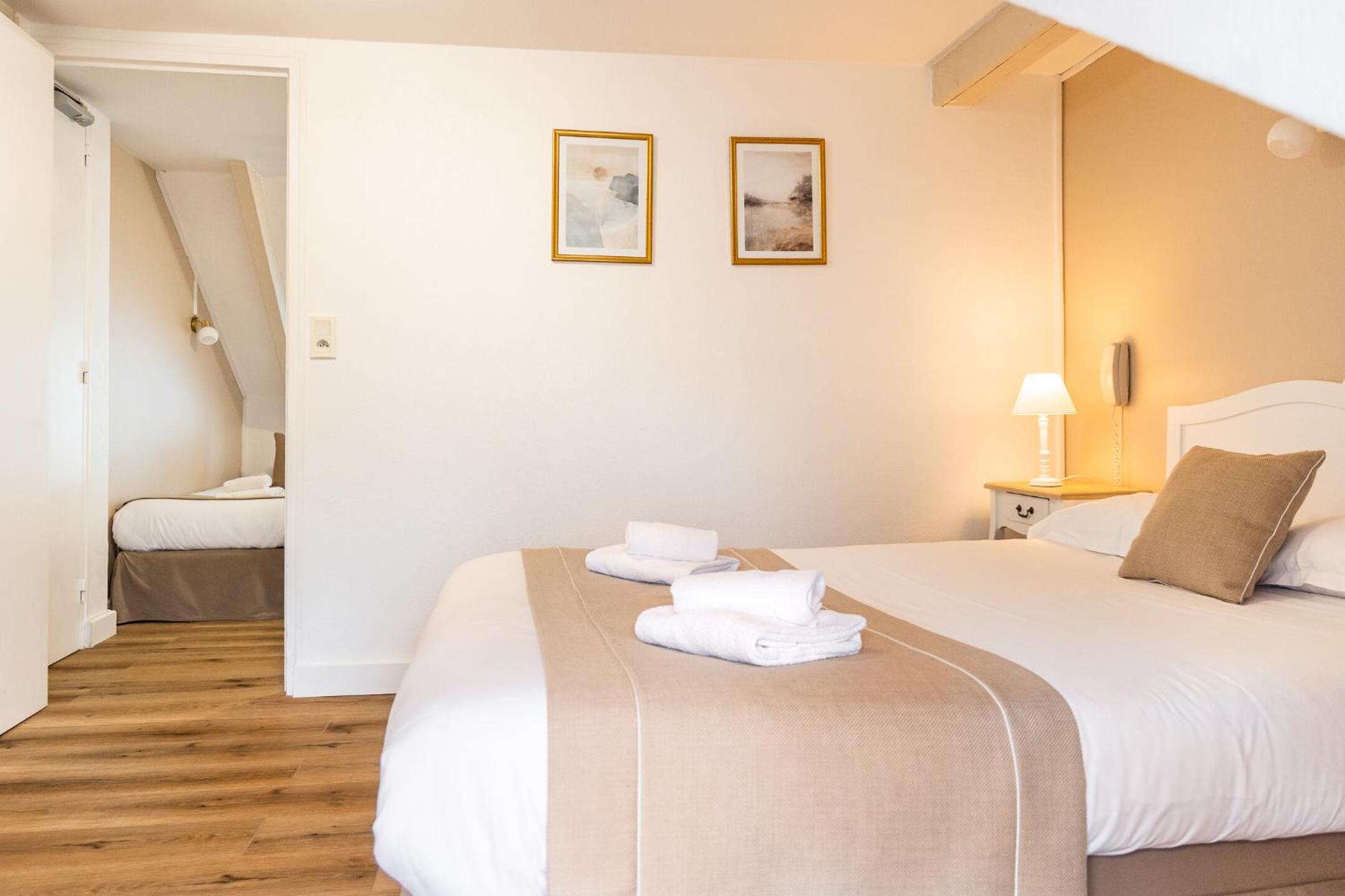 Quadruple Room - Photo 8