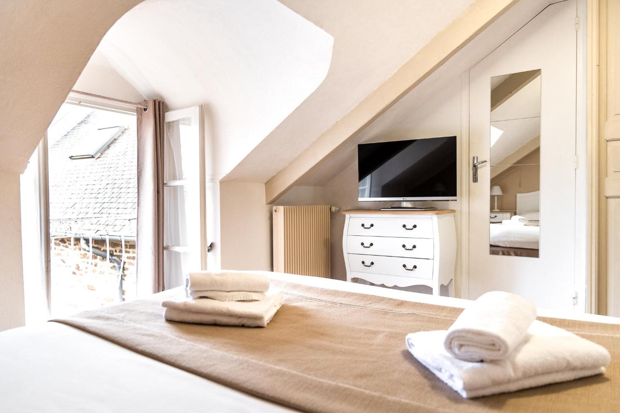 Quadruple Room - Photo 7