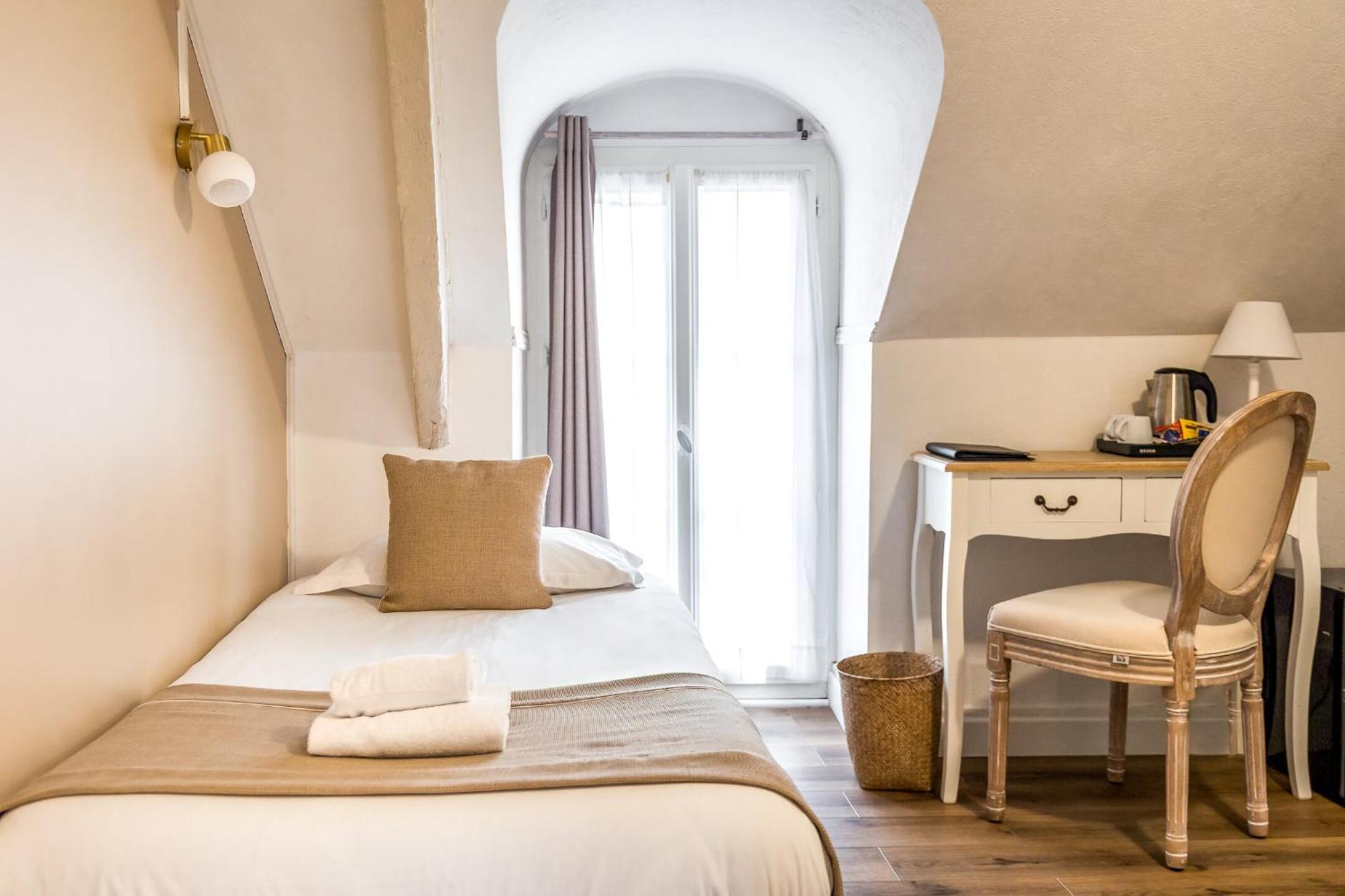 Quadruple Room - Photo 6