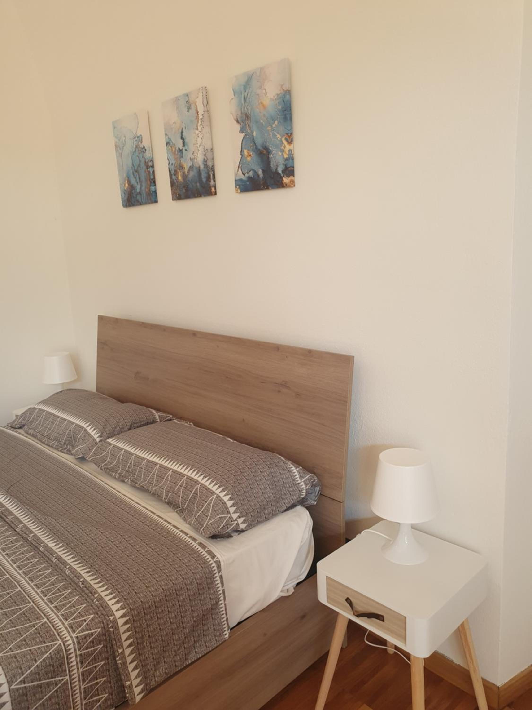 One-Bedroom Apartment photo 1