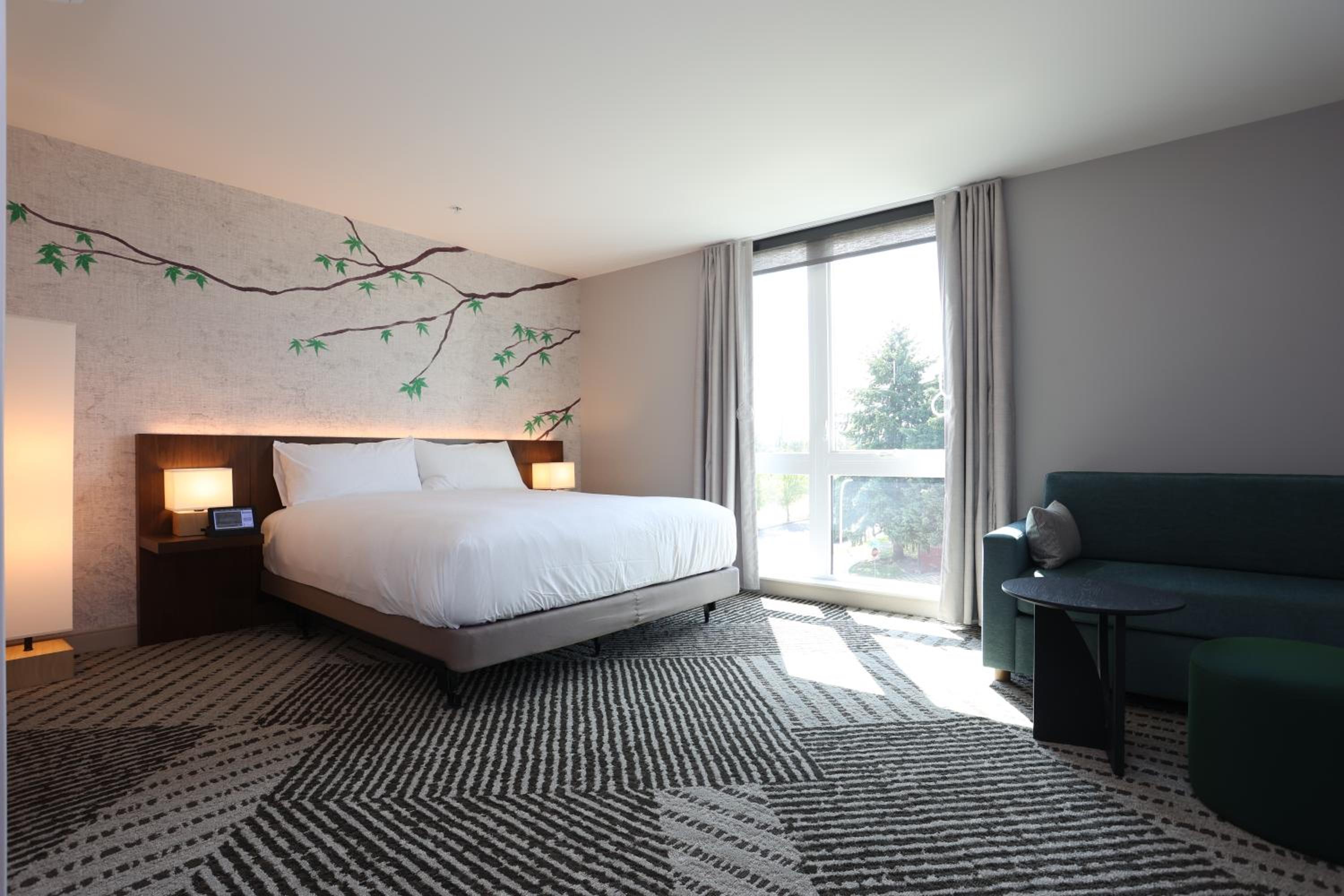 Deluxe Room - Hearing Accessible - Photo 1