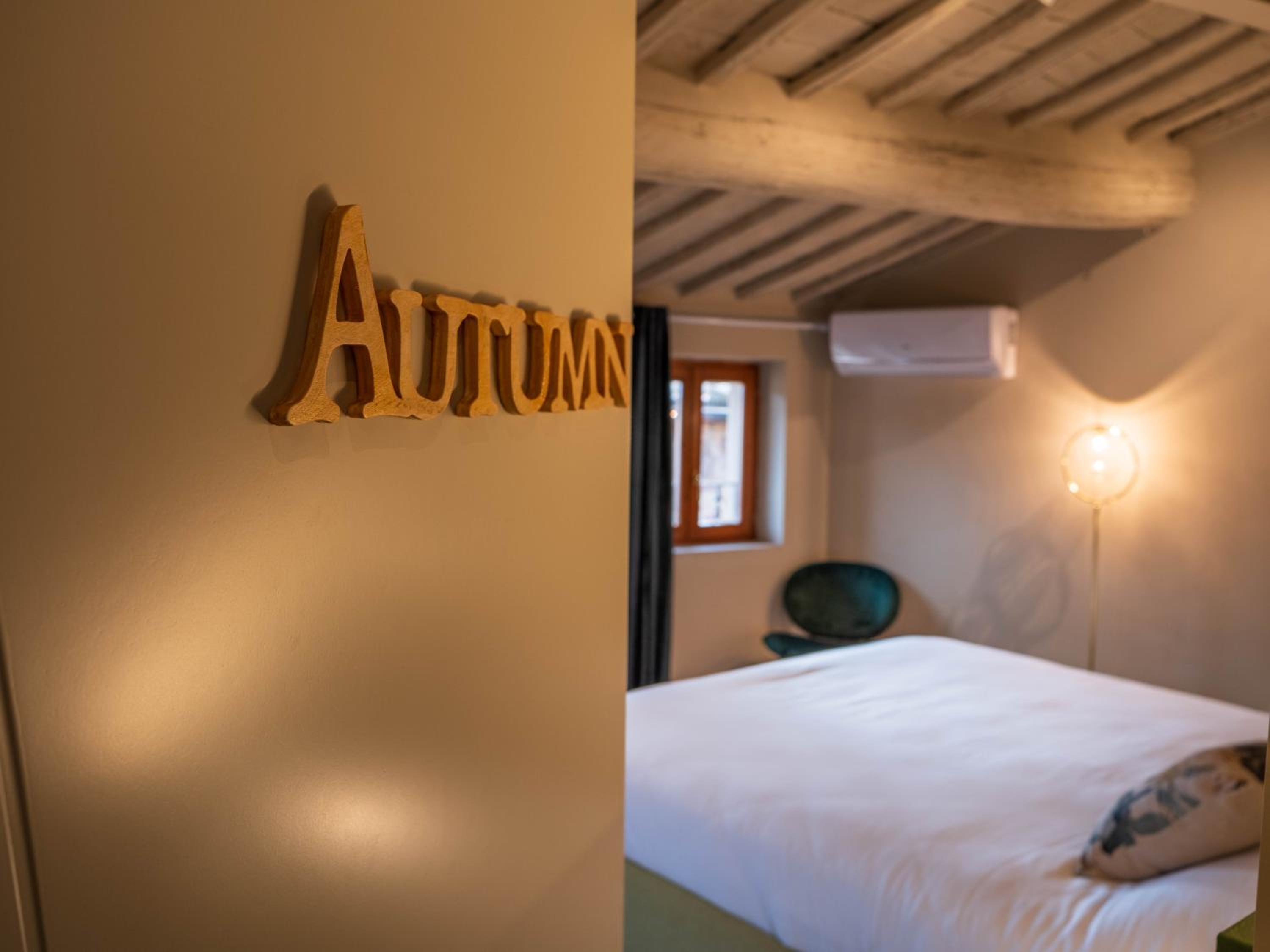 Deluxe Room - Photo 1