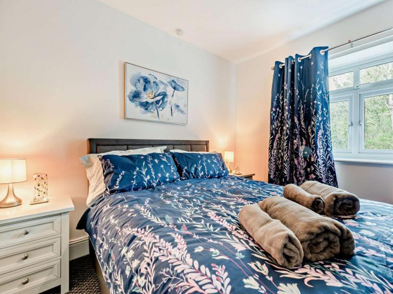 Two-Bedroom House photo 2