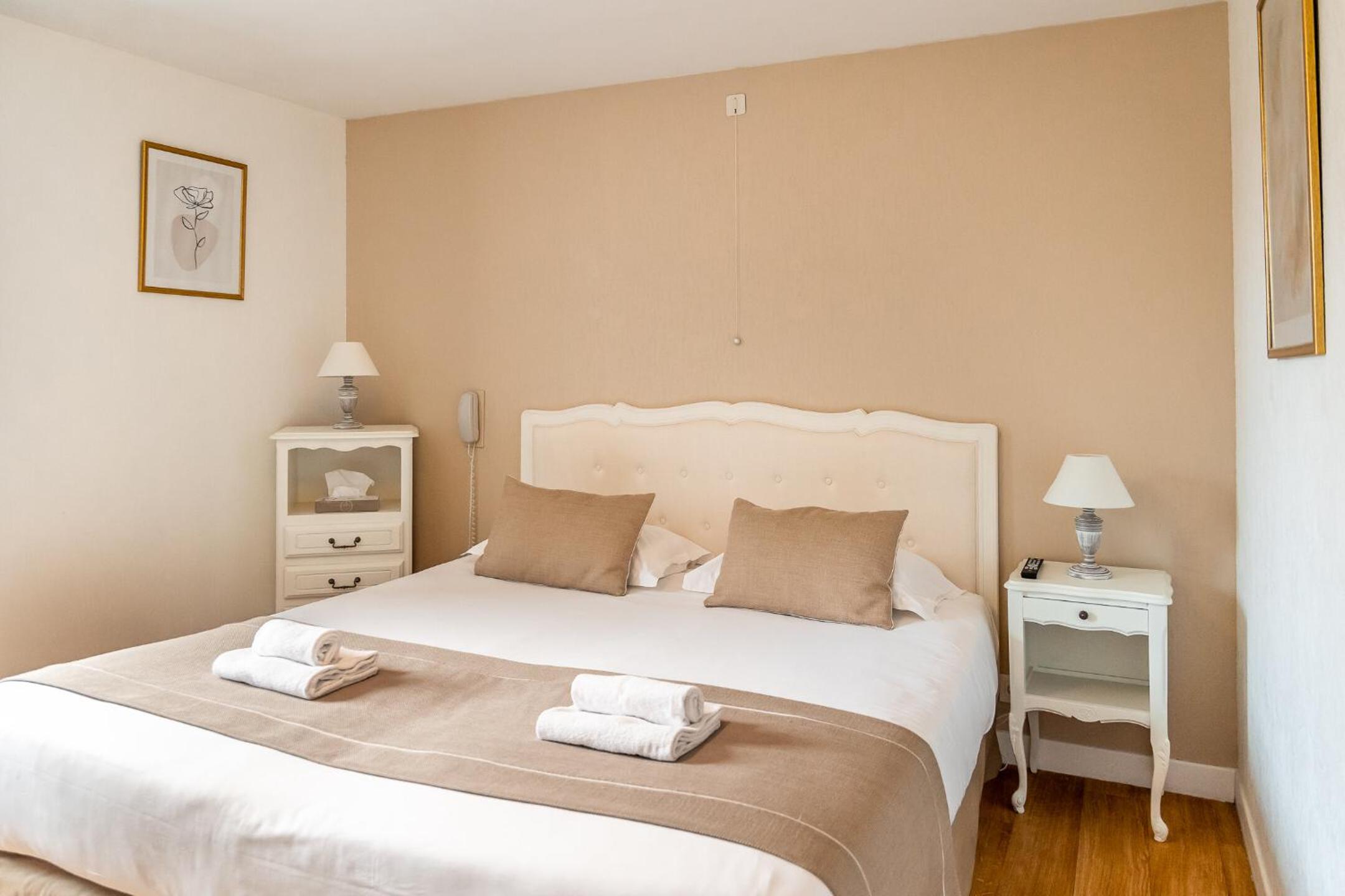 Superior Double Room - Photo 2