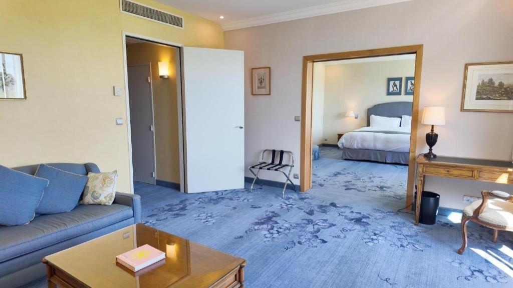 Suite, stay for 2 nights or more and enjoy a double SPA once + a bottle of red wine
