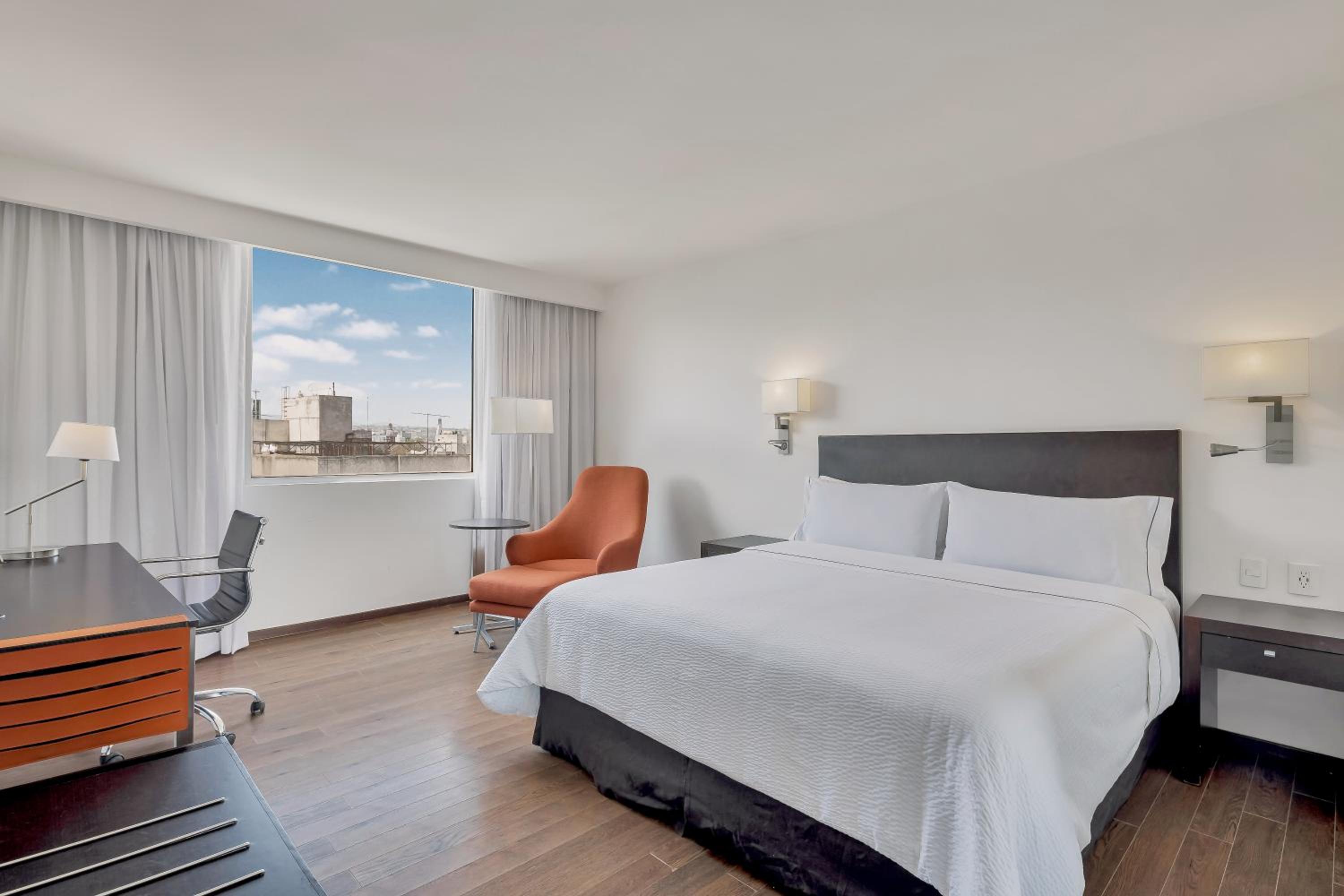 Junior Suite - Photo 1