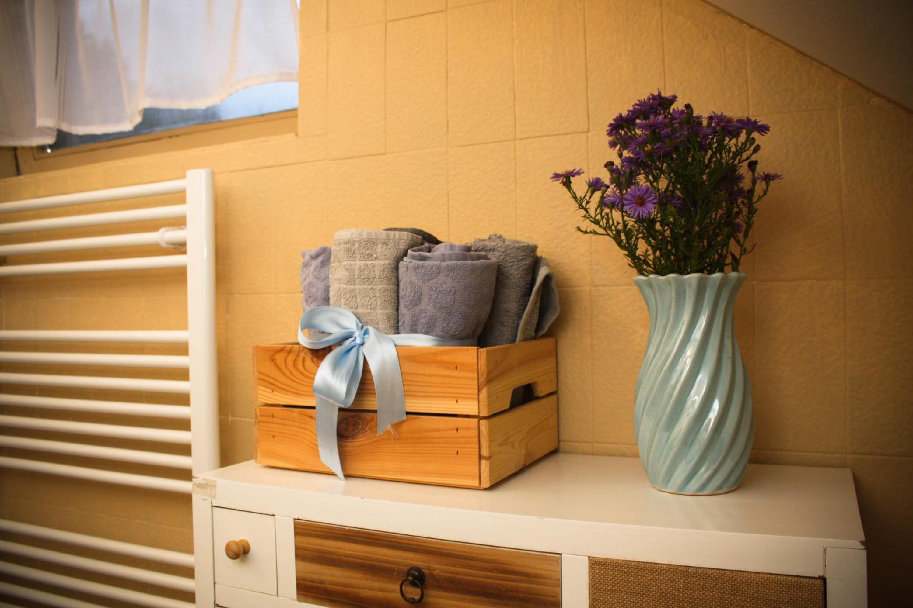 Two-Bedroom House - Photo 45