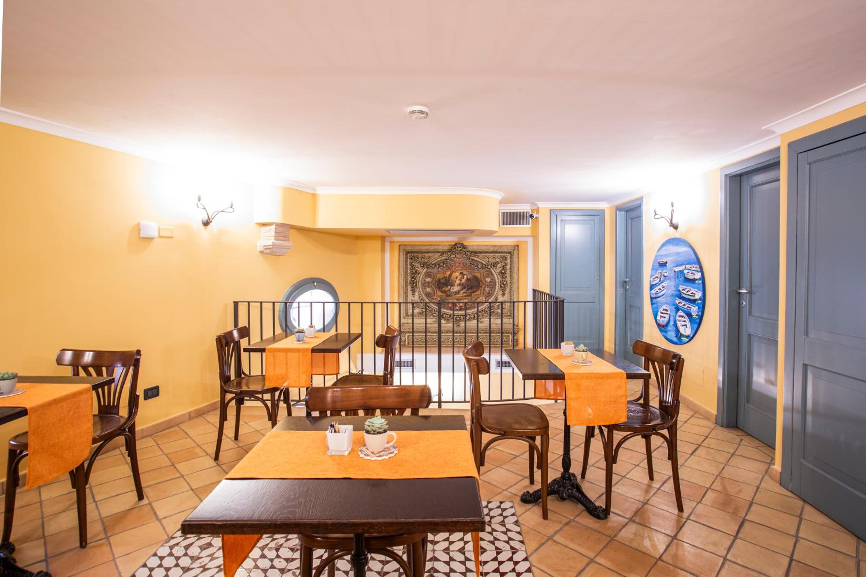 Double Room - Photo 8