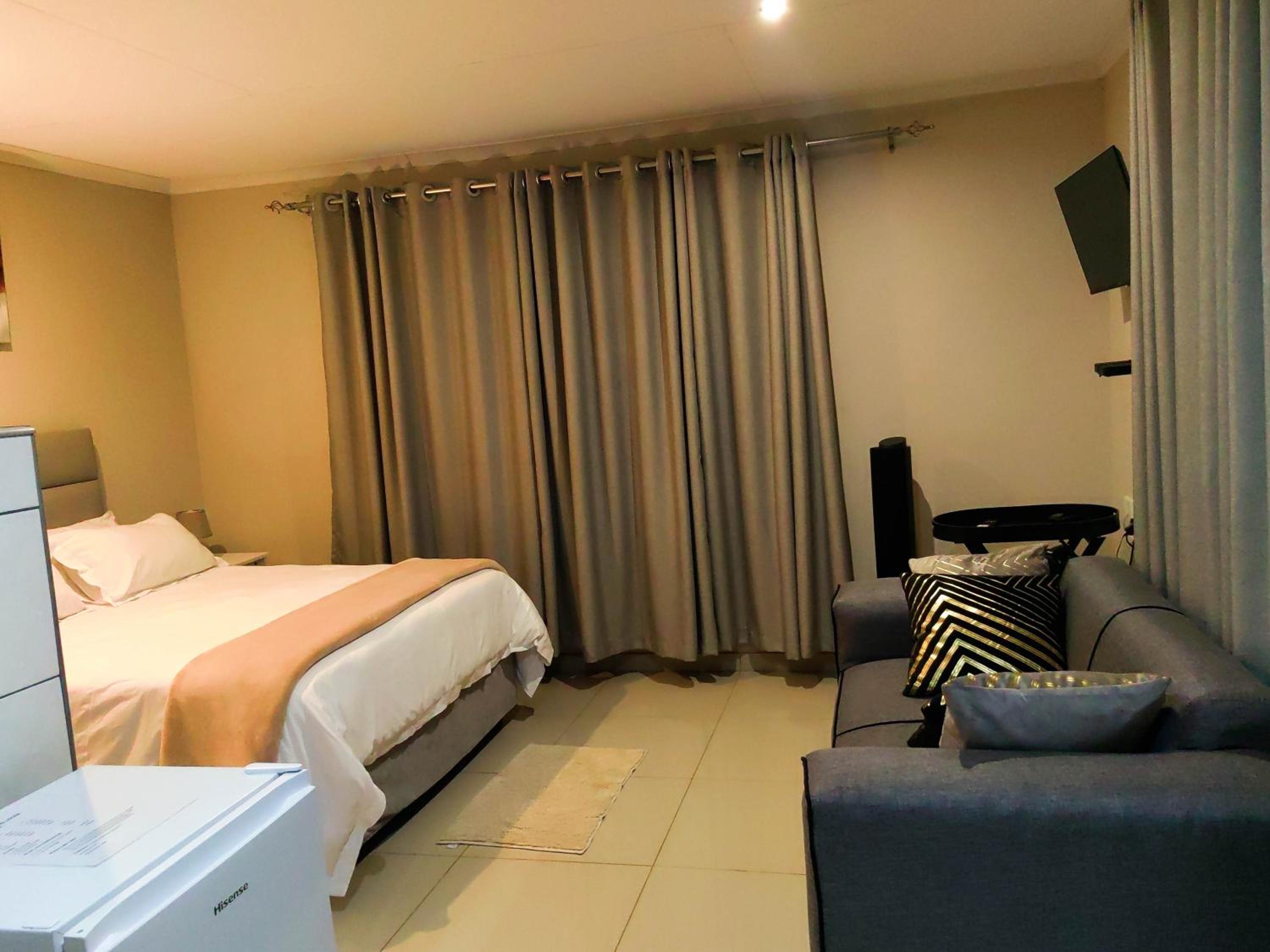 Queen Room - Photo 4
