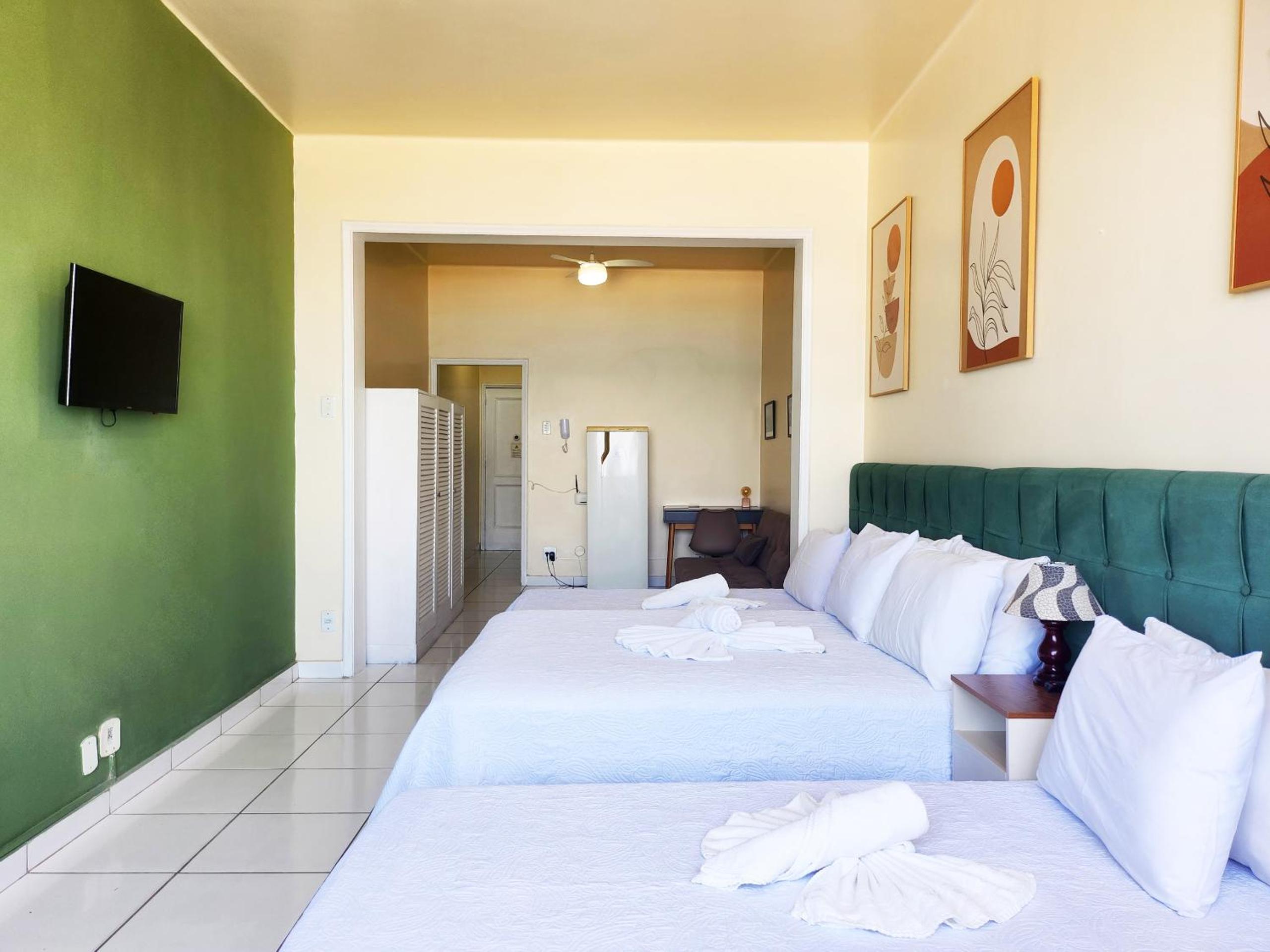 Apartment with Sea View - Photo 9