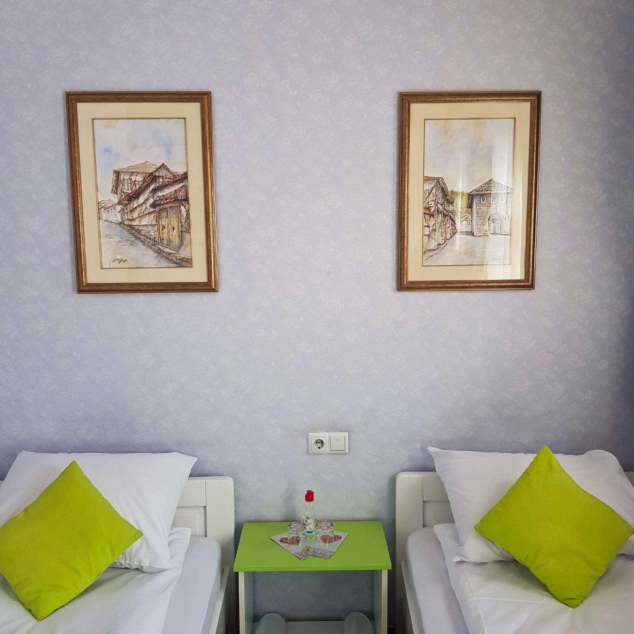 Double or Twin Room photo 3