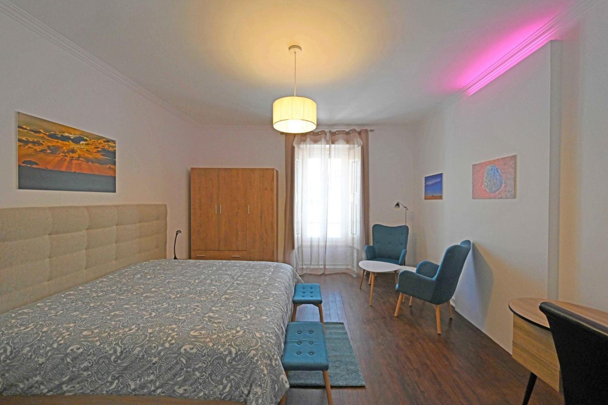 Two-Bedroom Apartment - Photo 4