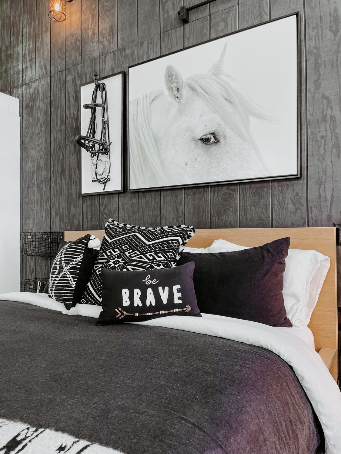 King Studio with Sofa Bed