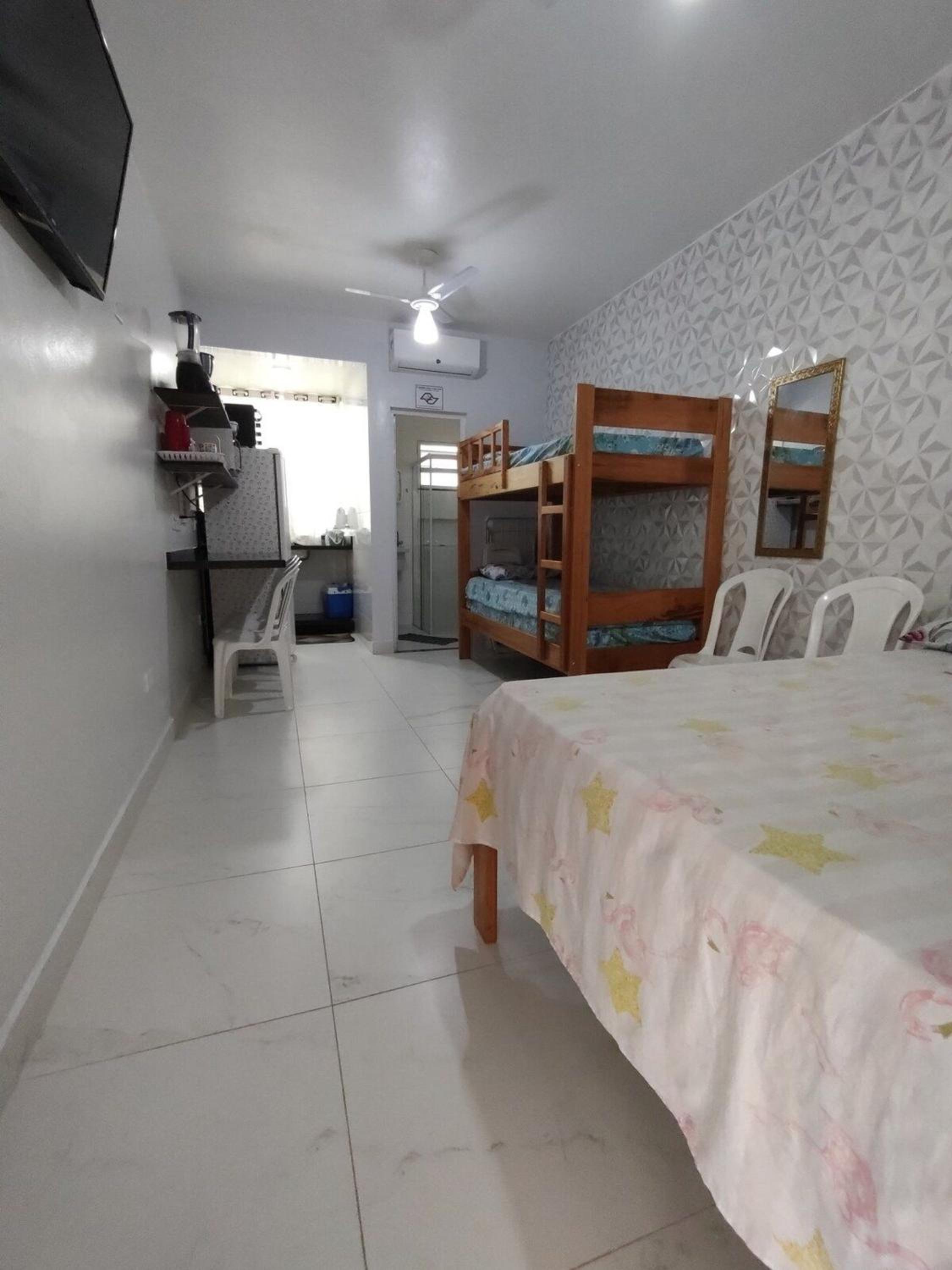 One-Bedroom Apartment - Photo 15