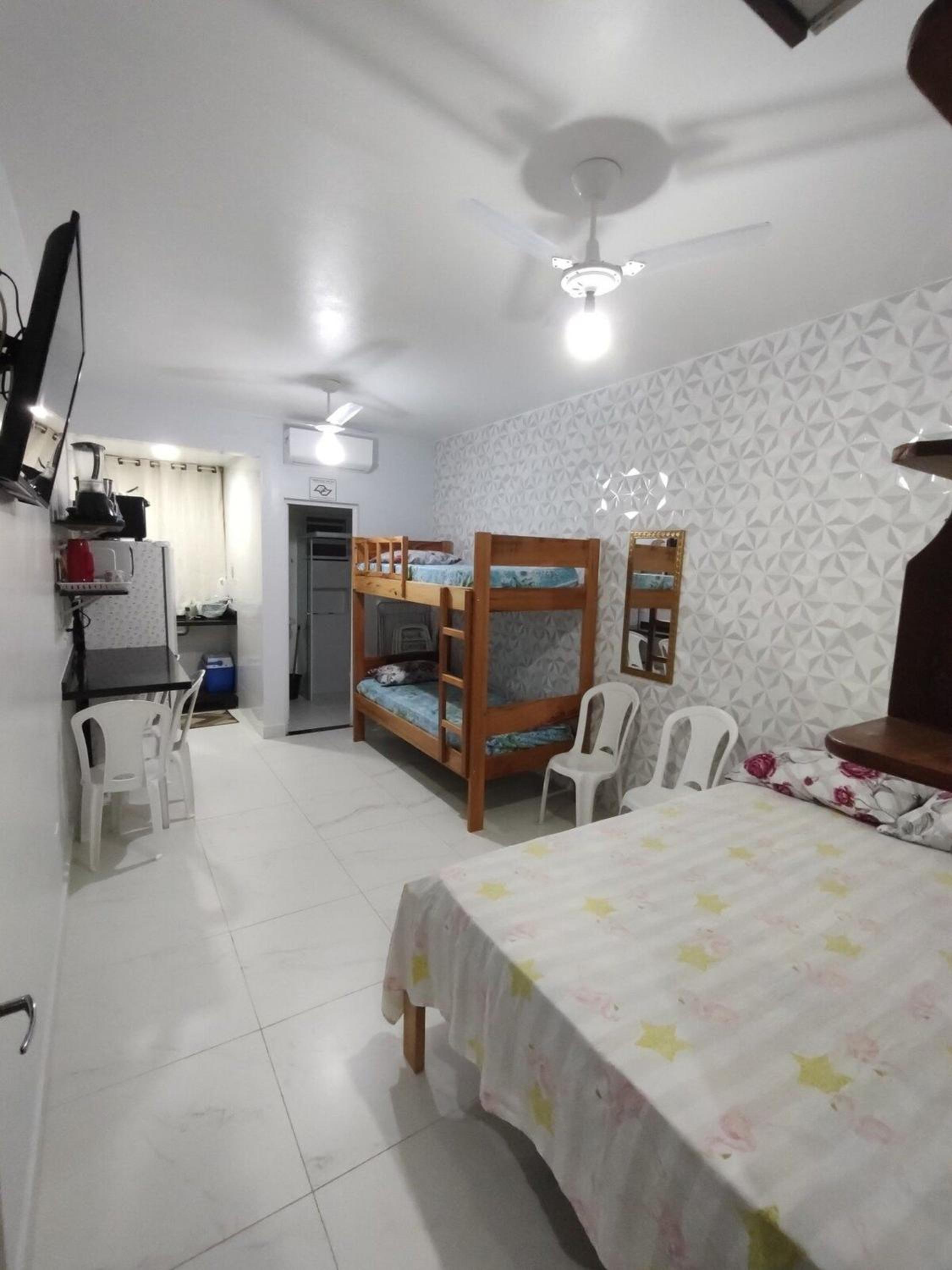 One-Bedroom Apartment - Photo 24