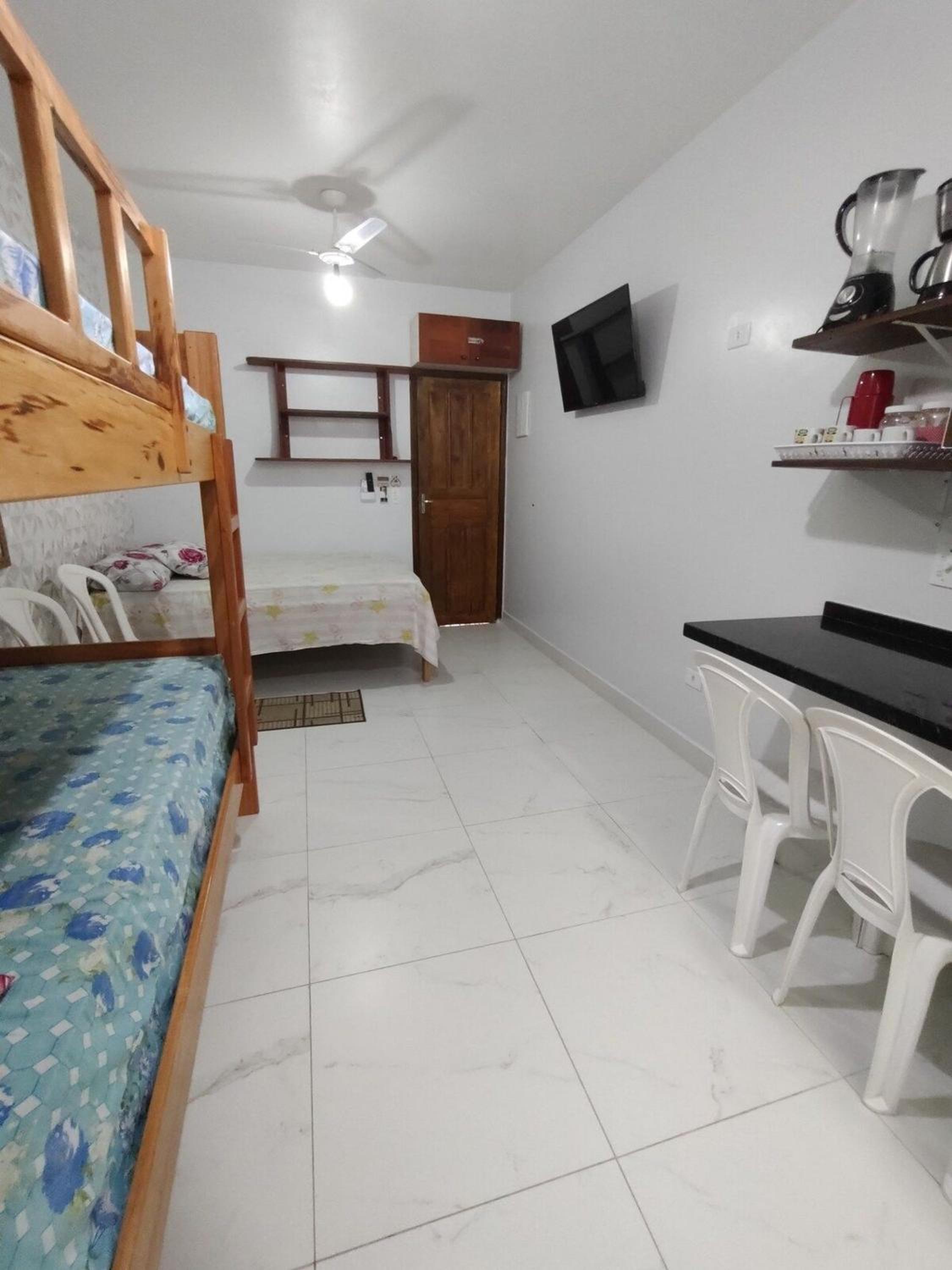 One-Bedroom Apartment - Photo 19