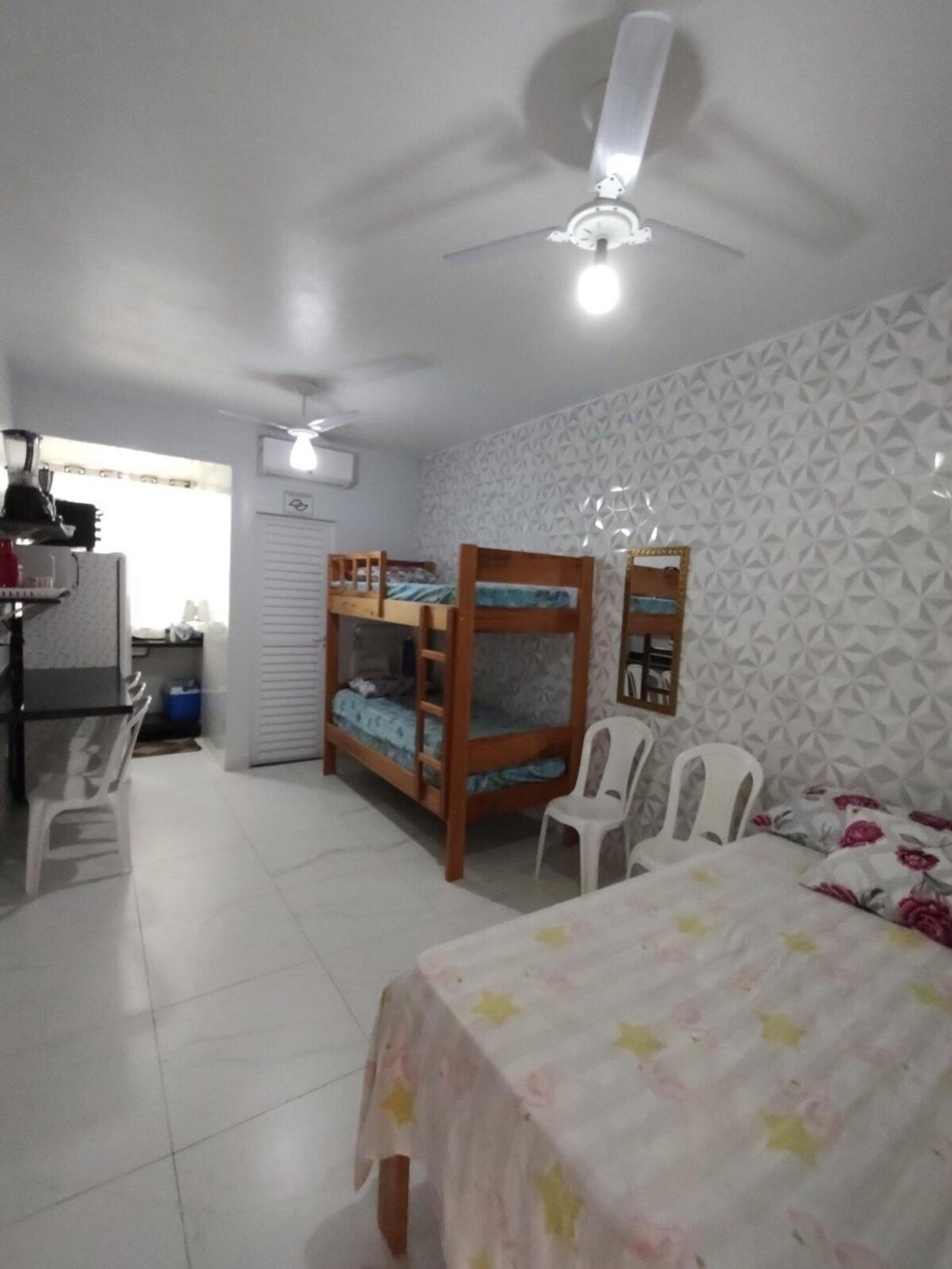 One-Bedroom Apartment - Photo 11