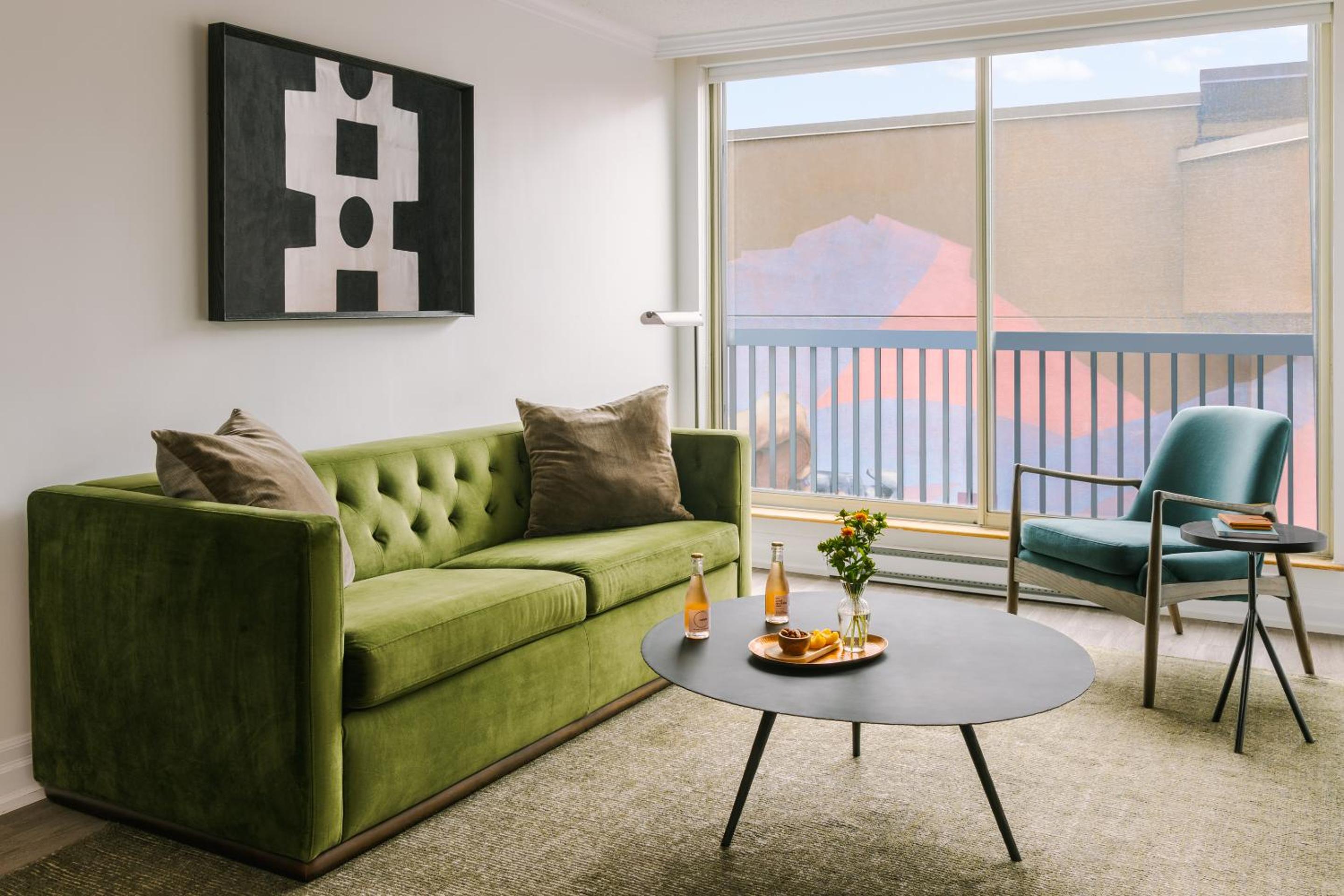 One-Bedroom Apartment With View photo 1