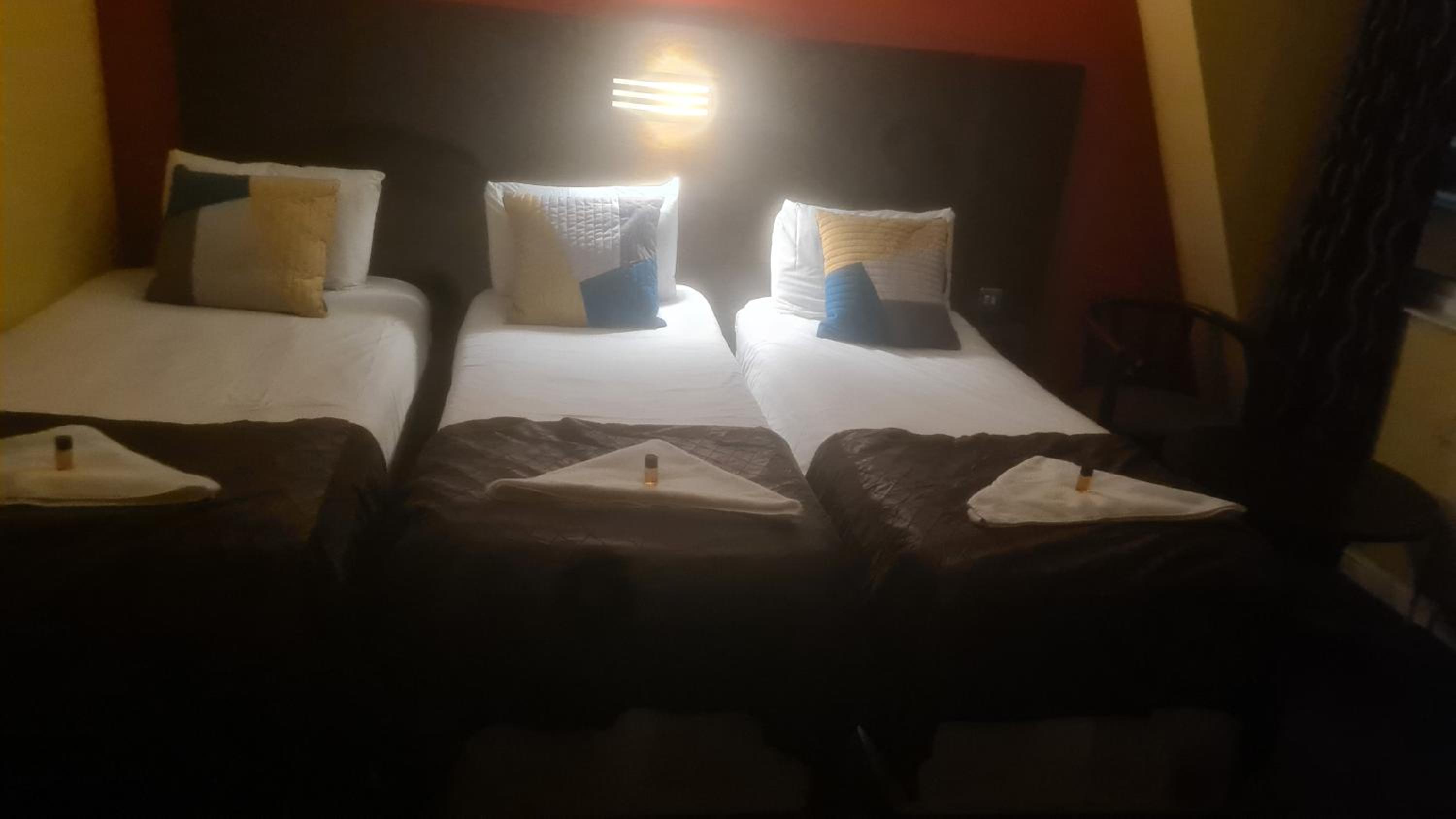 Standard Triple Room photo 2