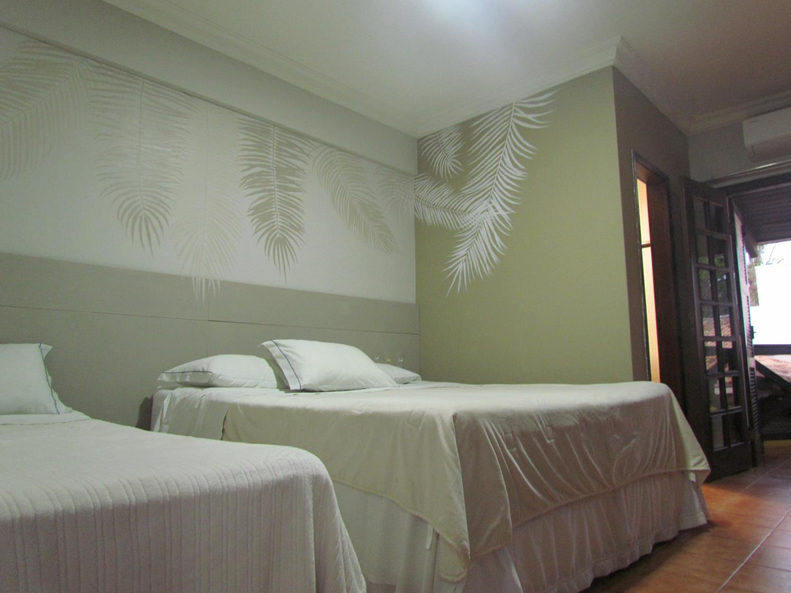 Deluxe Double Room with Private Bathroom photo 2