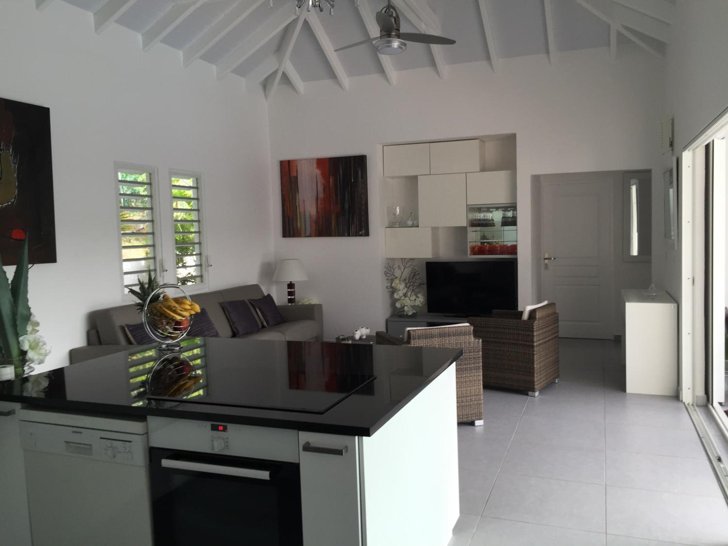 Three-Bedroom Villa photo 1