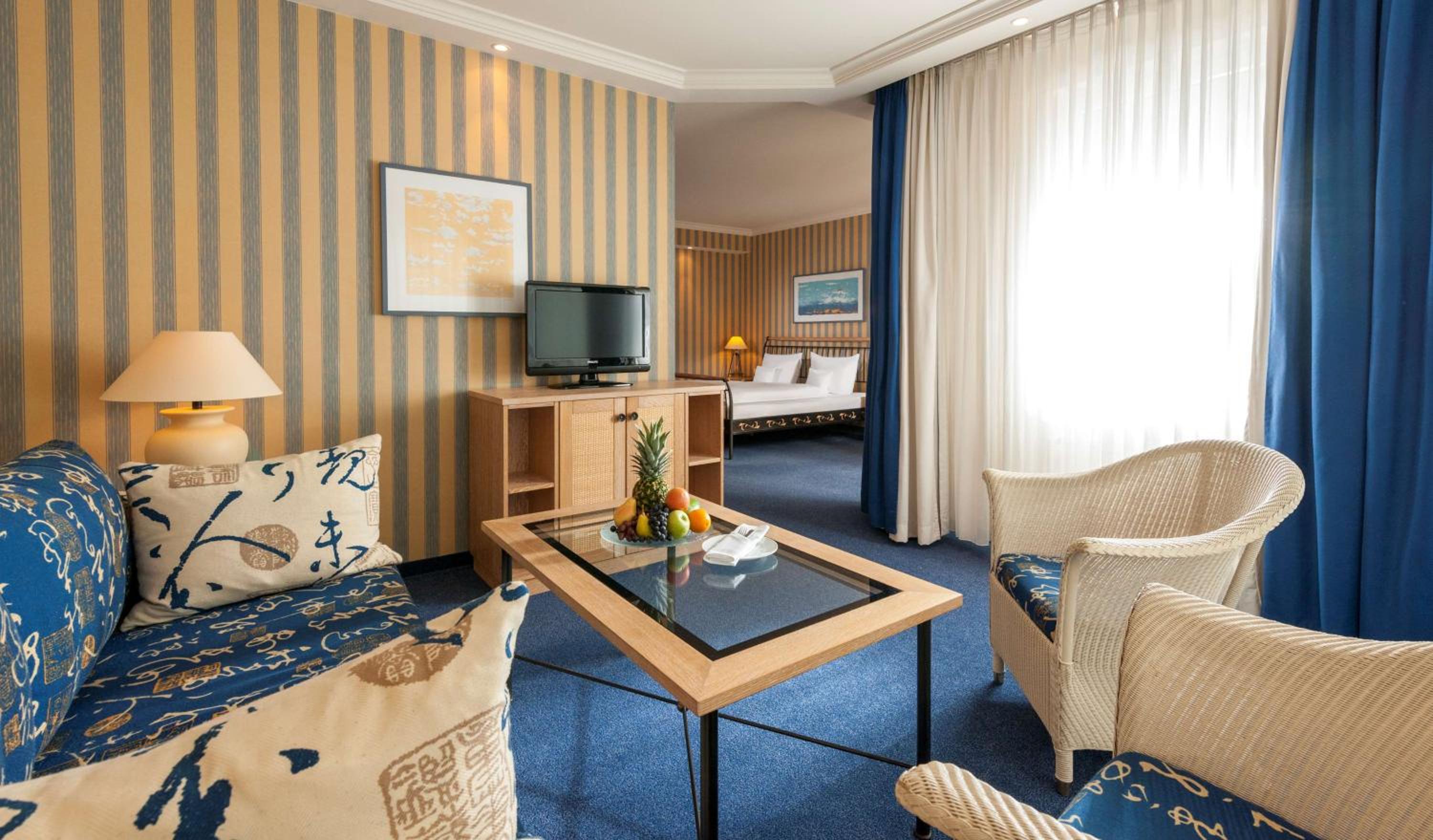 Comfort Room - Photo 3