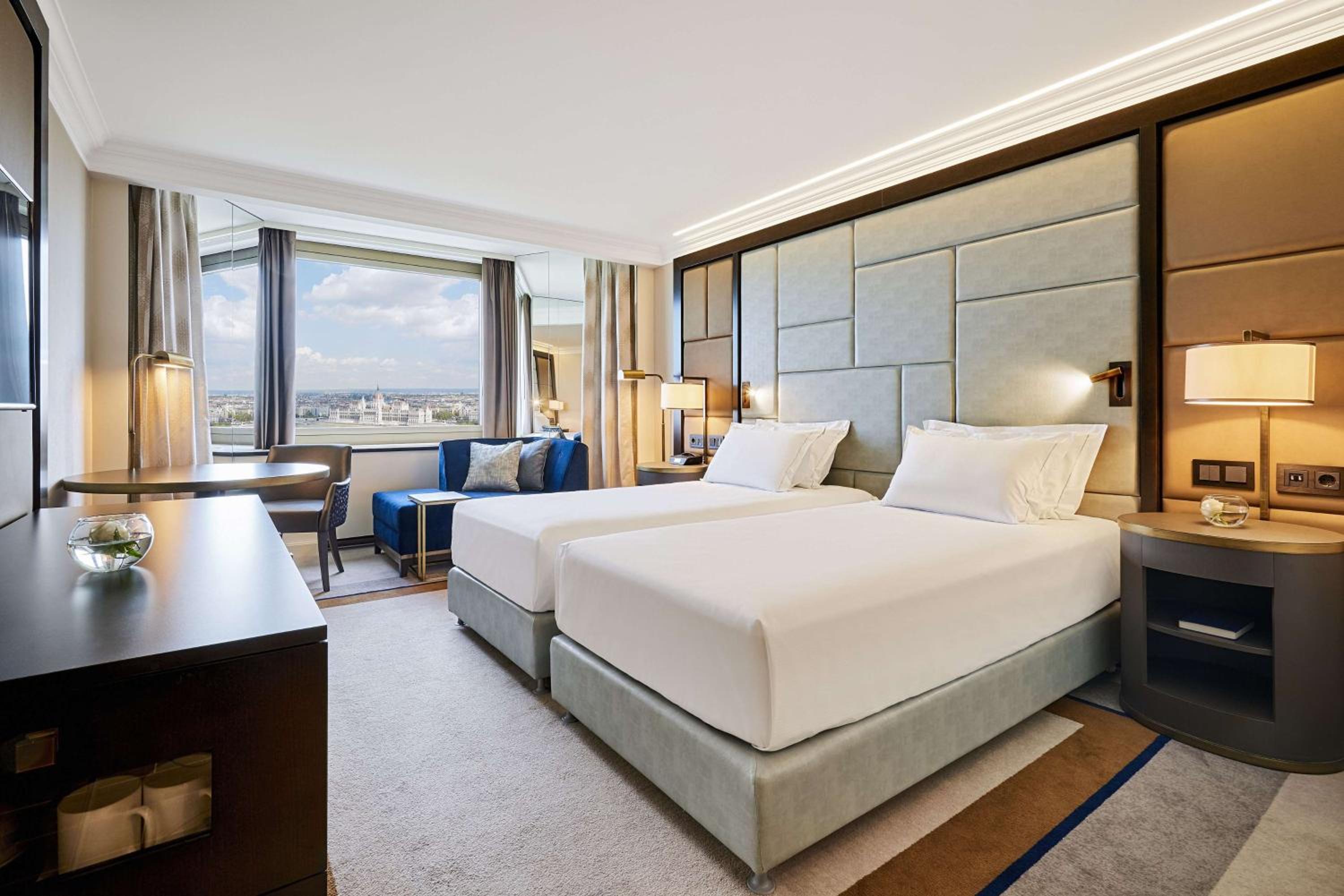 Superior Twin Room - Danube Room - Photo 2