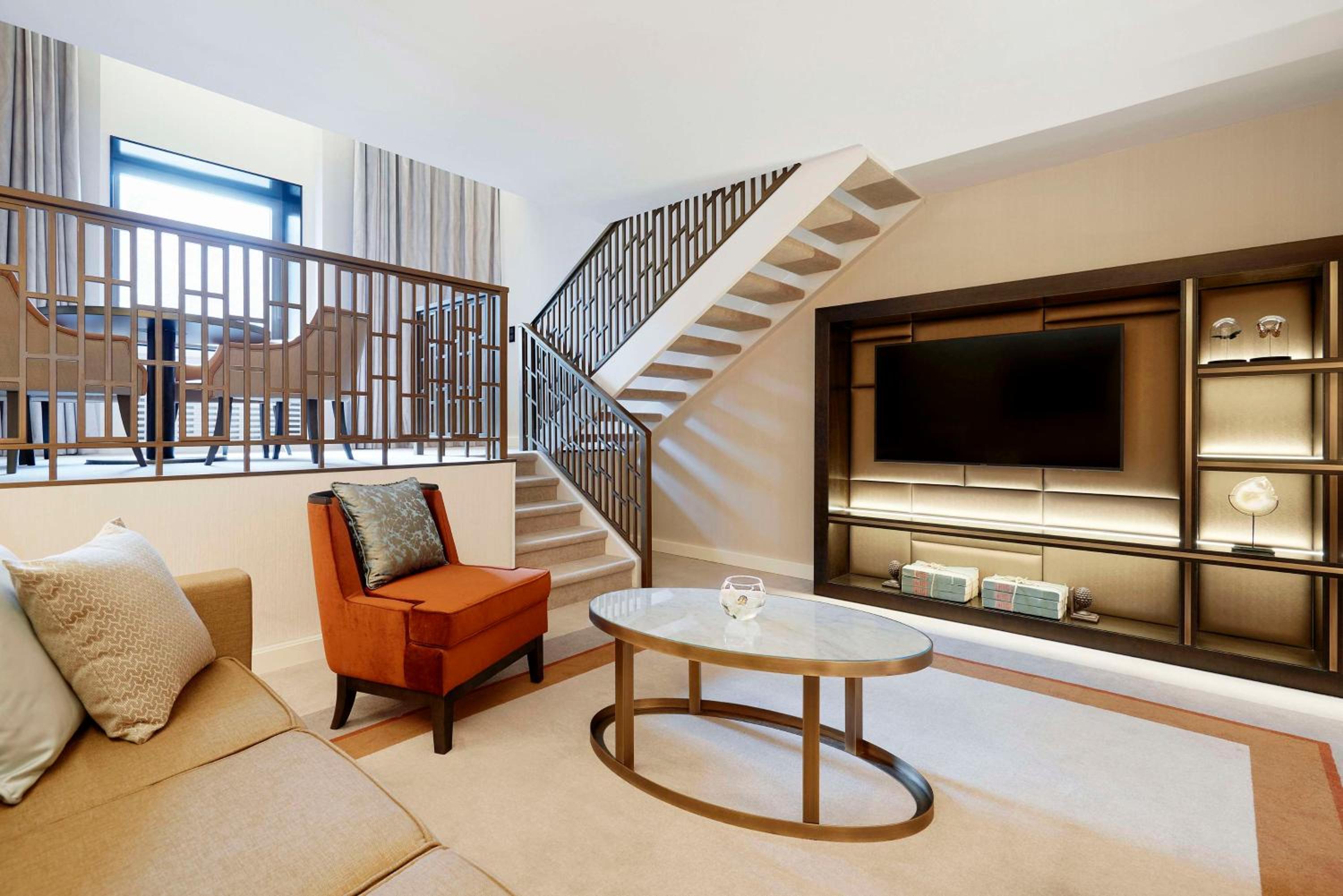 Multi Level King Loft Suite - Street View - Photo 5